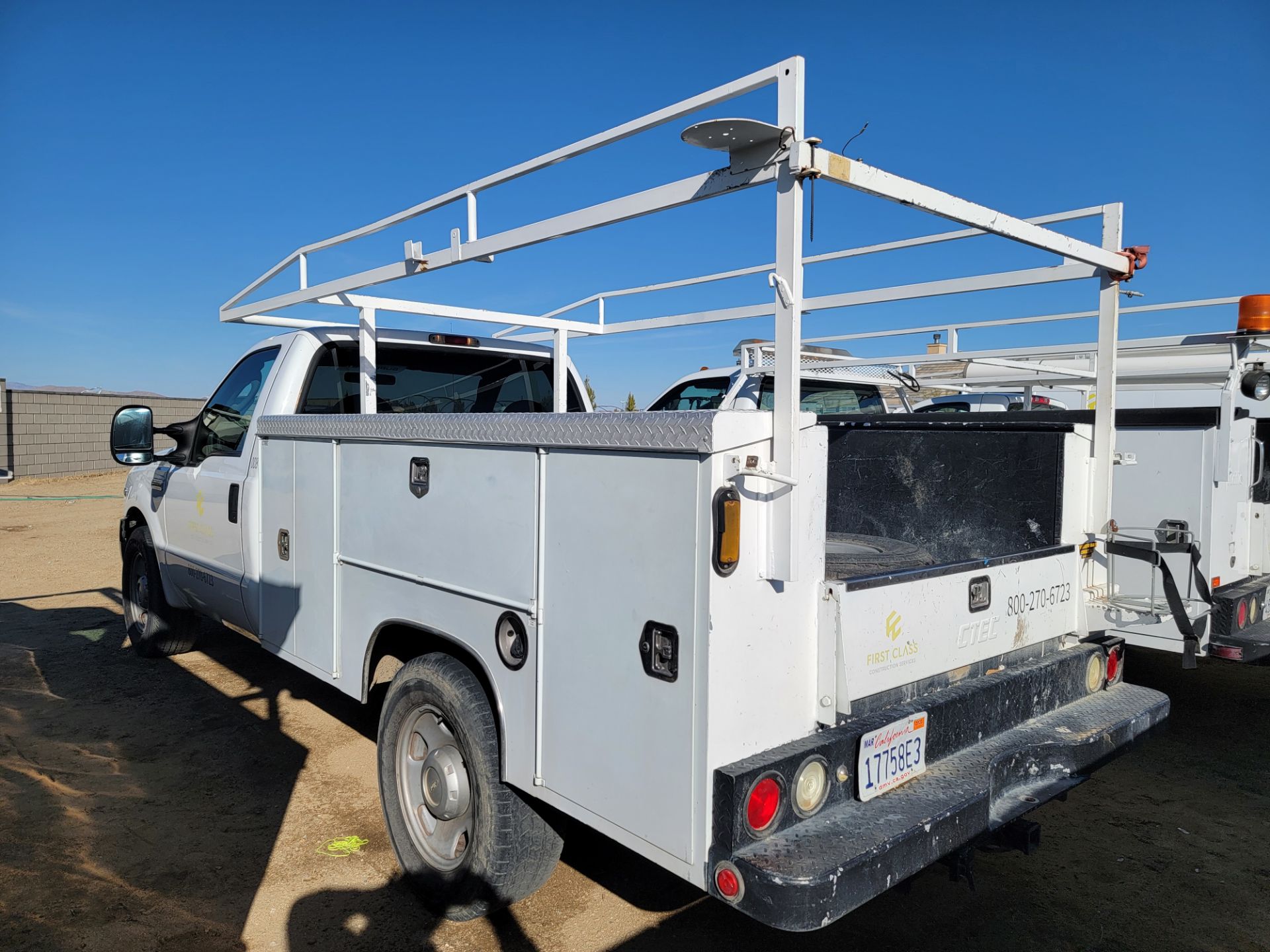 2006 FORD F350 XL SUPER DUTY - Image 11 of 24