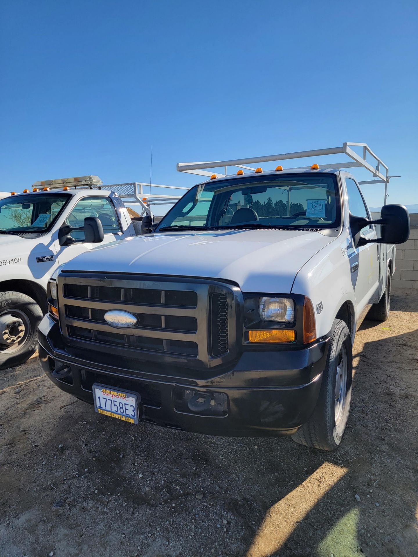 2006 FORD F350 XL SUPER DUTY - Image 4 of 24