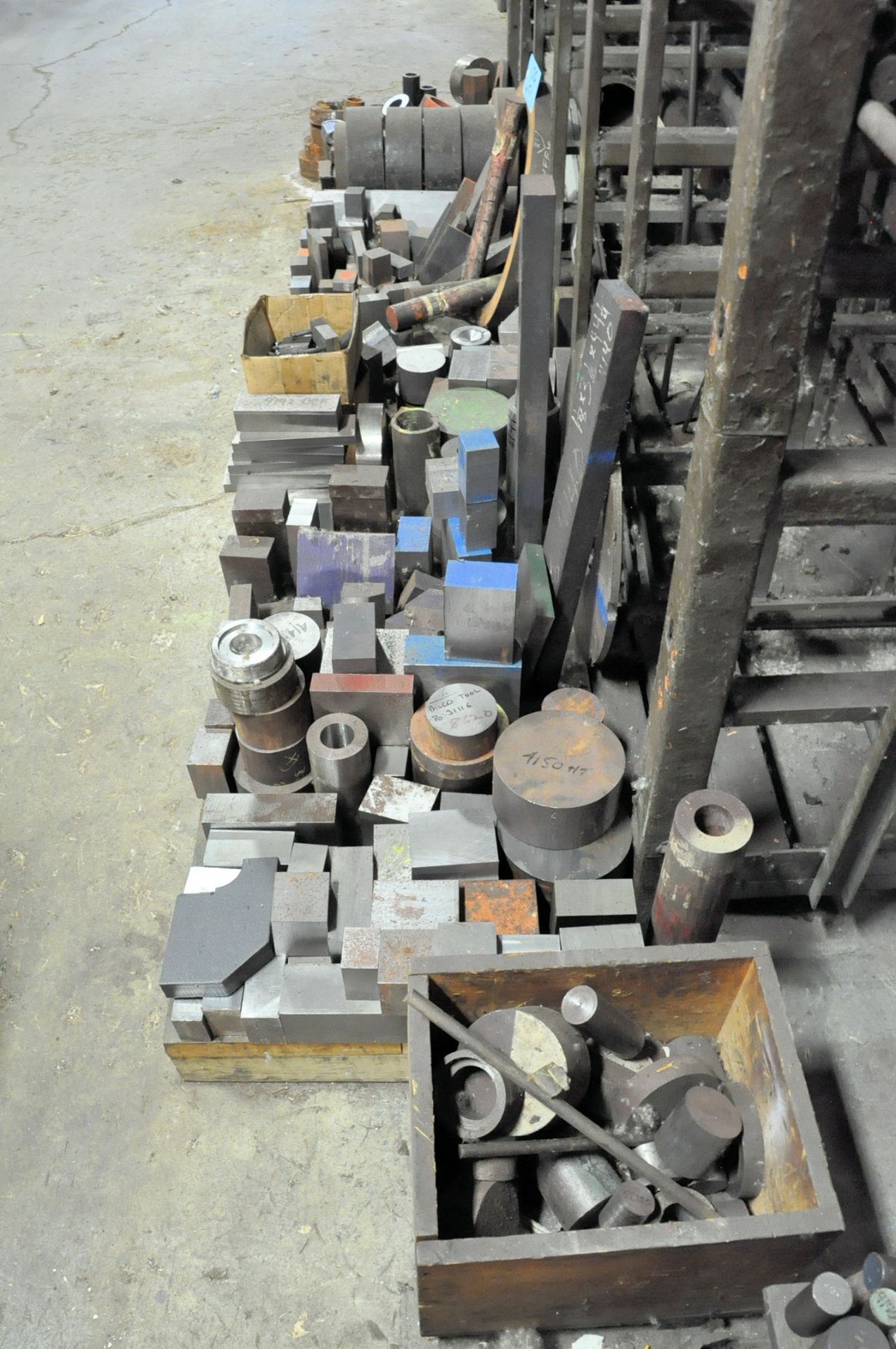 Lot-Various Steel and Tool Steel Round, Square and Flat Cutoff Stock on (1) Rack - Image 4 of 5