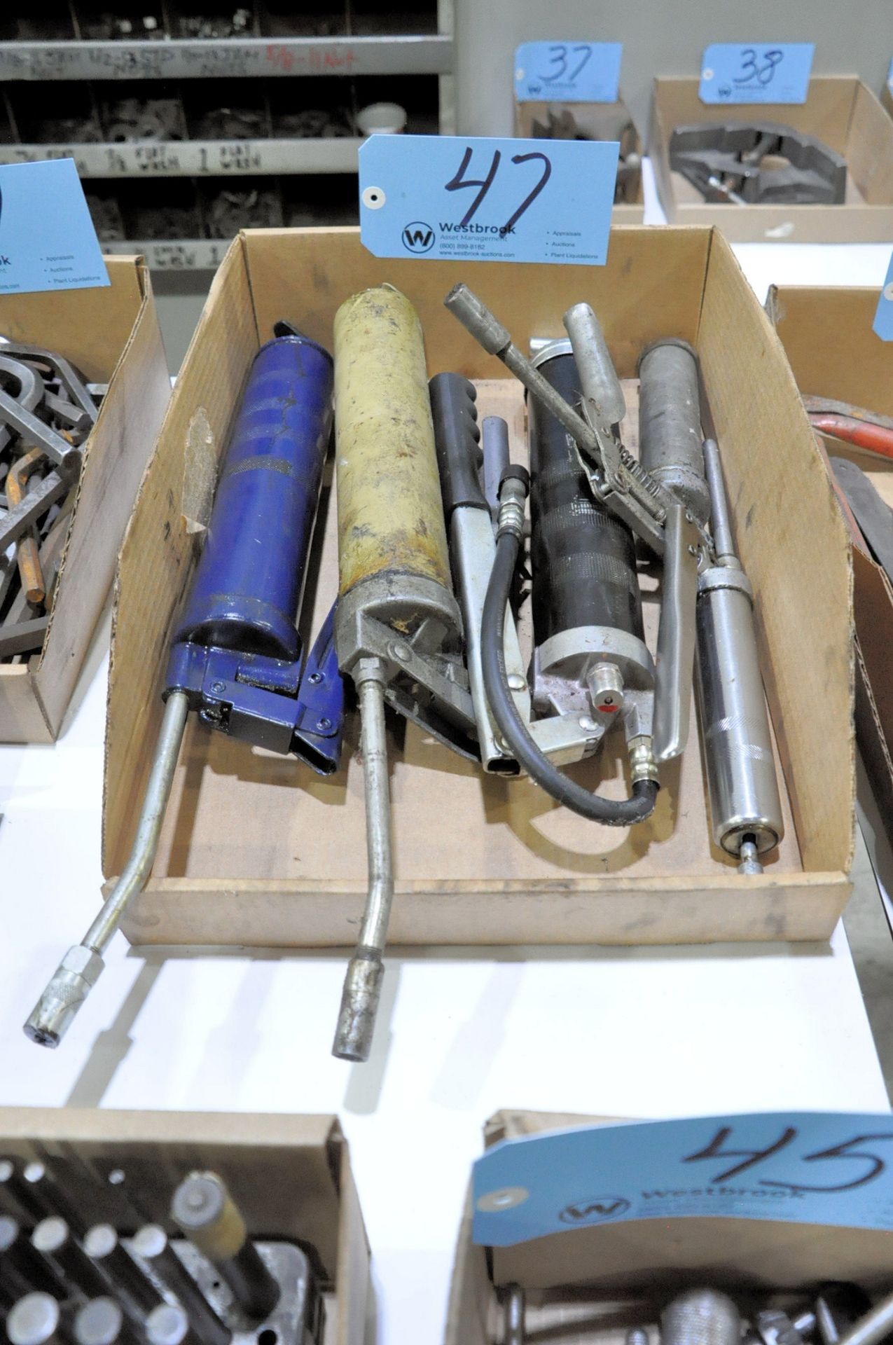 Lot-Grease Guns in (1) Box