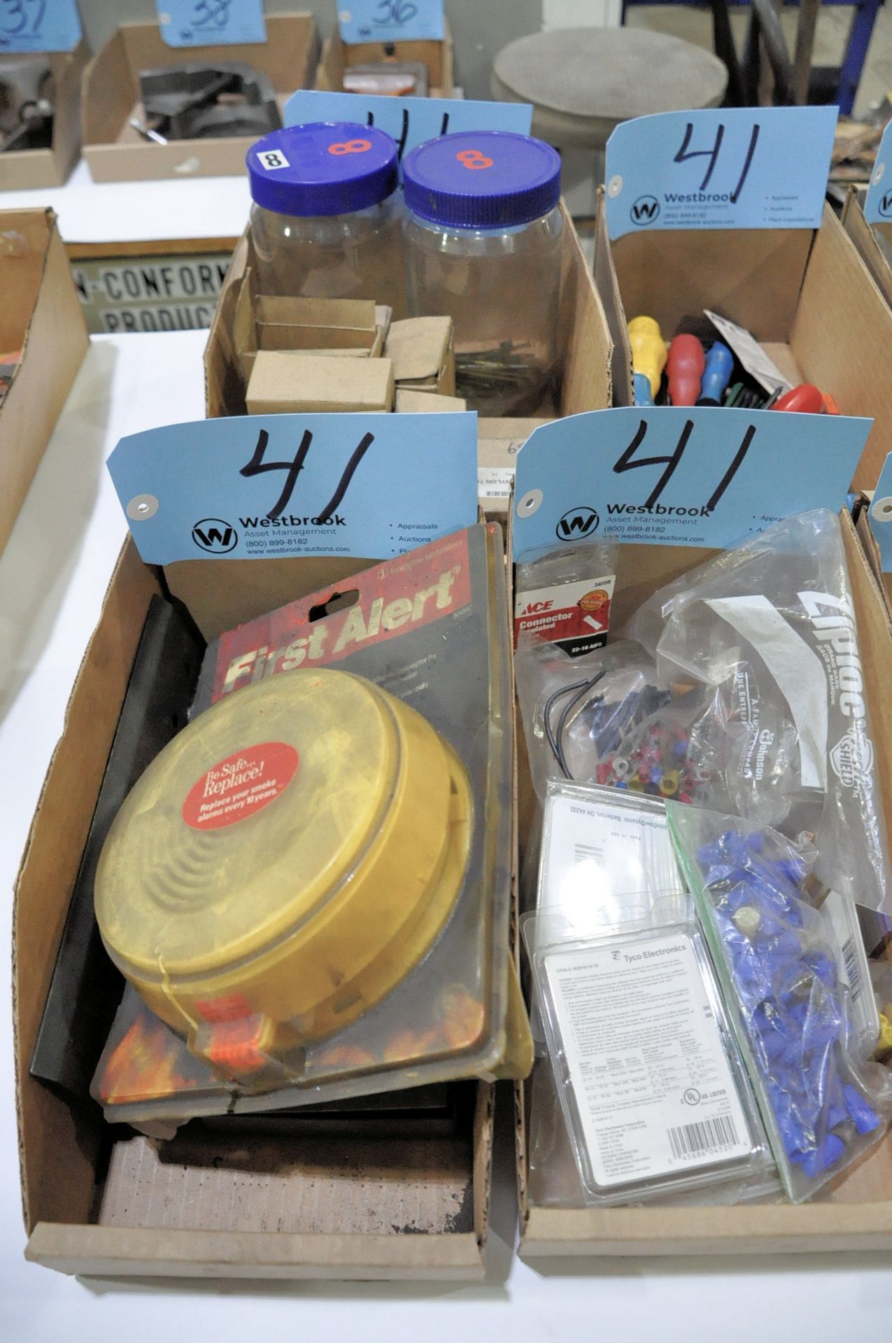 Lot-Squeegees, Brushes, Oil Squirt Cans, Machine Handles, Electric Connectors, Smoke Detector, Etc. - Image 6 of 6