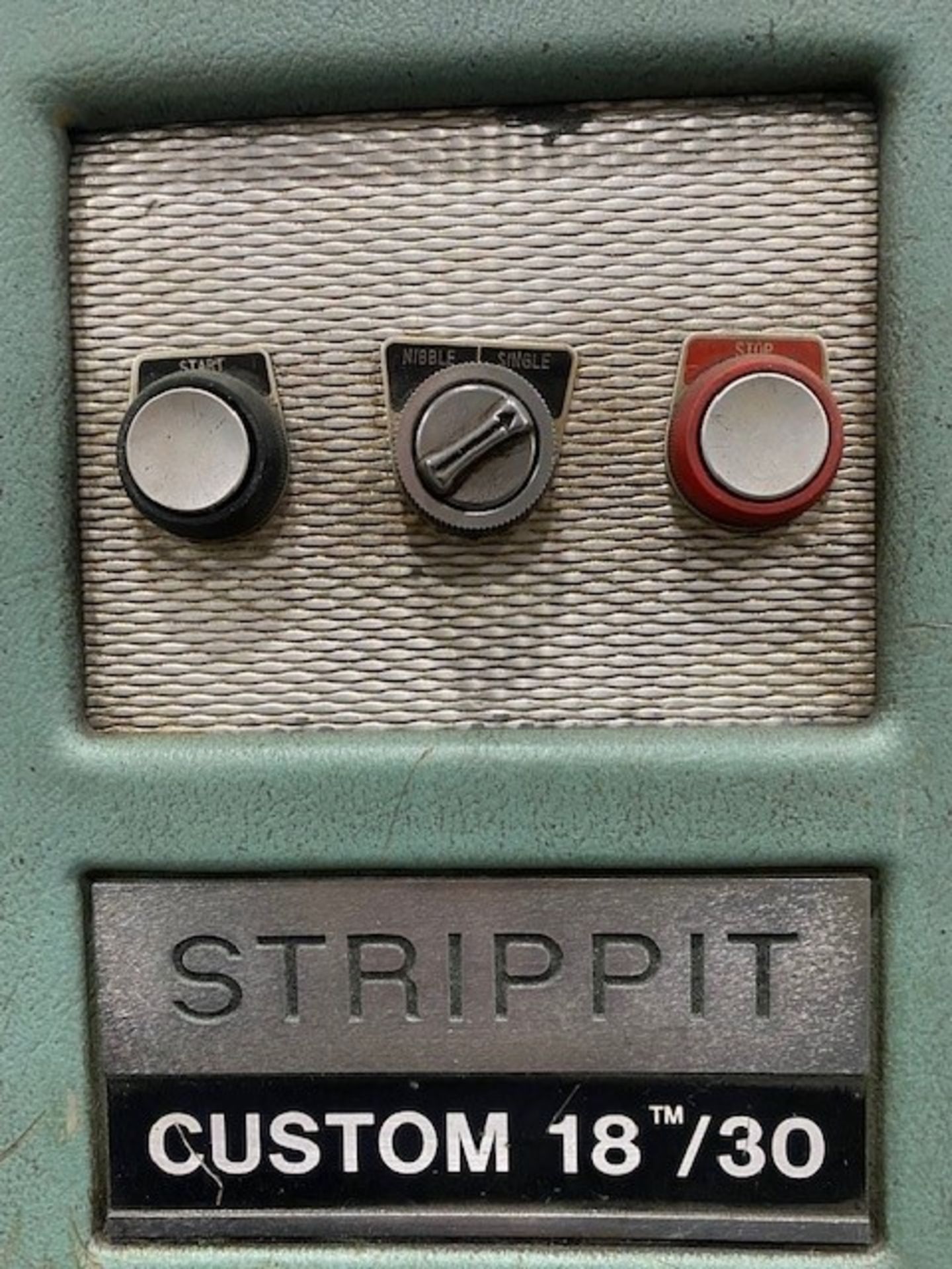 Strippit Custom 18/30 Model 91680 300, Punch Press Machine - Image 4 of 5