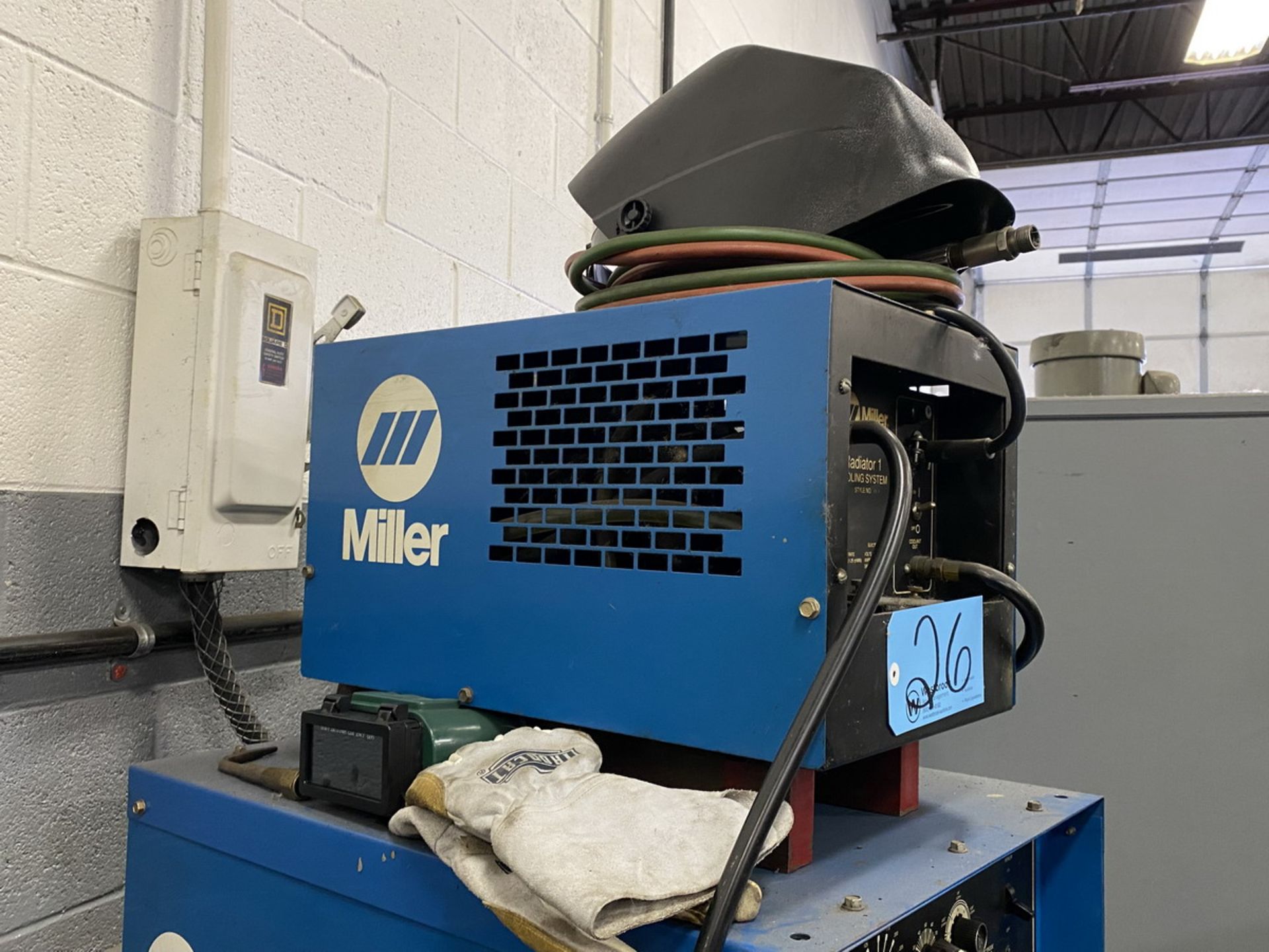 Miller Model Syncrowave 250 Welder, Rated Input 200/230/460, 100.8/92/46 Amps, 11.4, 1 Phase, 60 Hz - Image 5 of 8