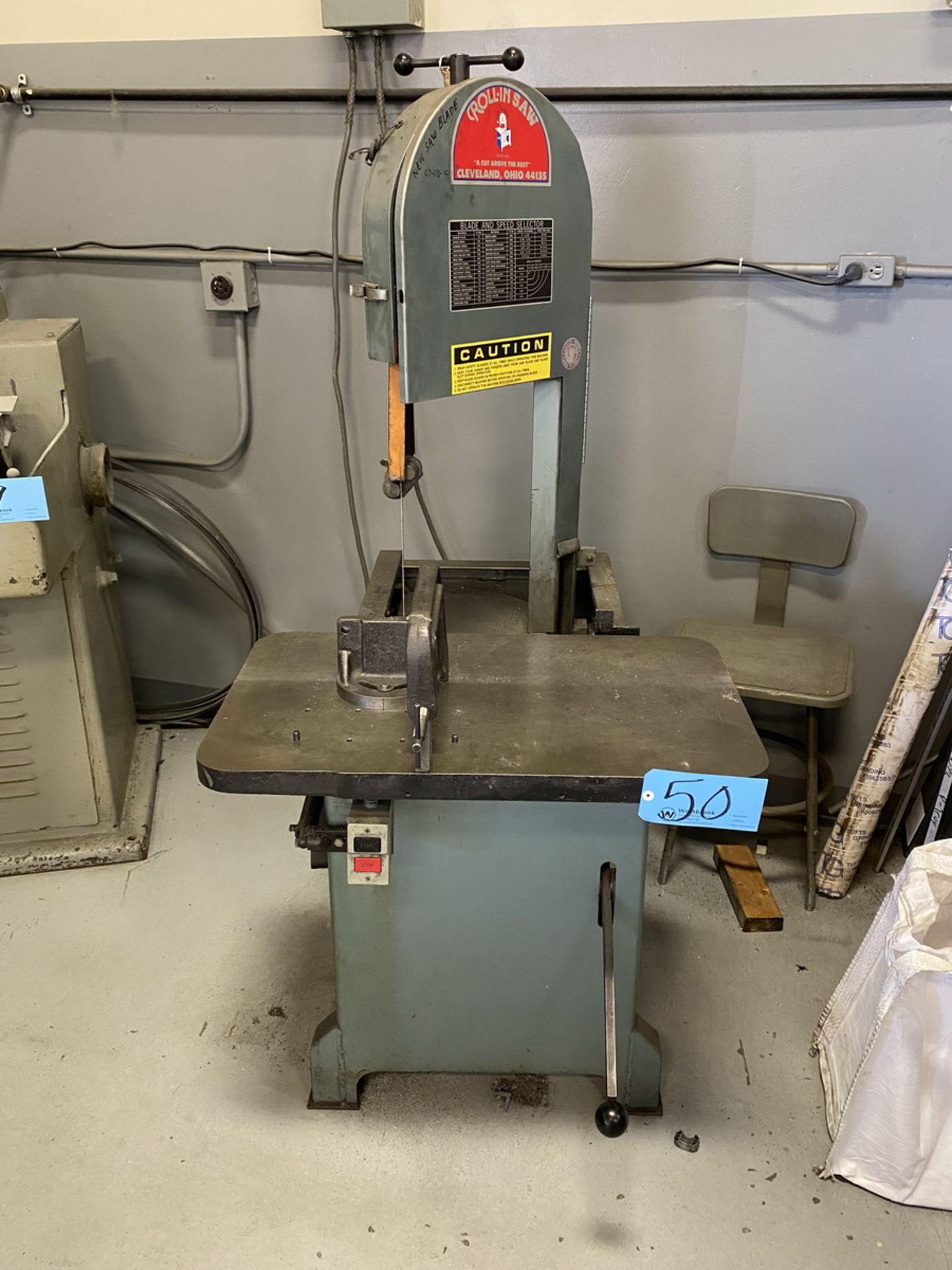 Roll-in Saw Vertical Band Saw 14-1/2'' Capacity