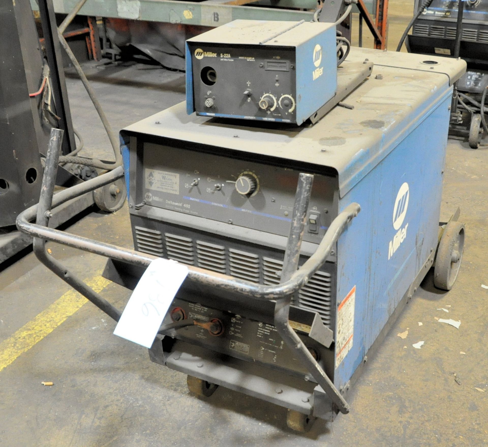 MILLER DELTAWELD 452 450-AMP CV-DC Welding Power Source with MILLER S-22A 24V Wire Feeder