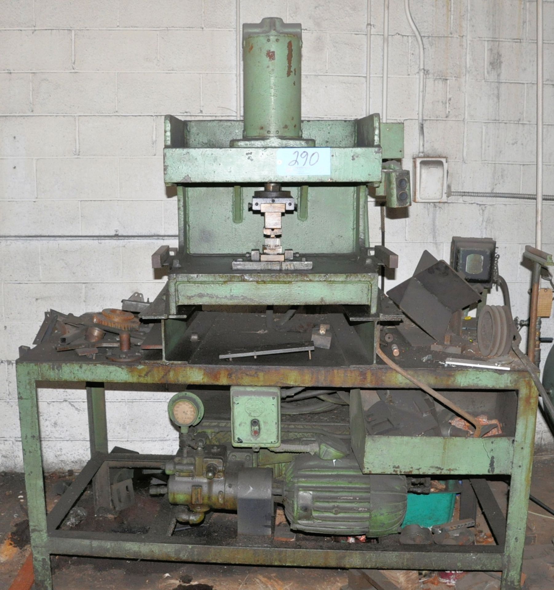 No Name 10-Ton Down Acting Hydraulic Pierce Punch Press