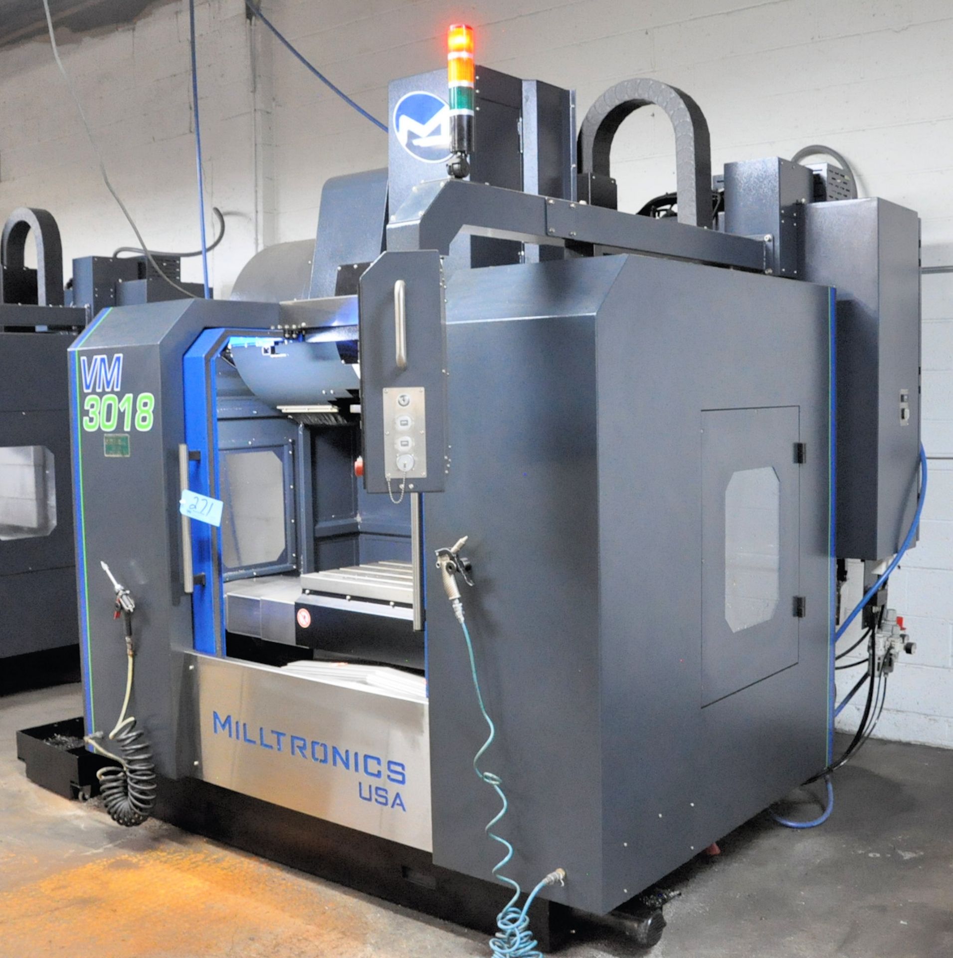 Milltronics VM3018 CNC Vertical Machining Center - Image 2 of 9