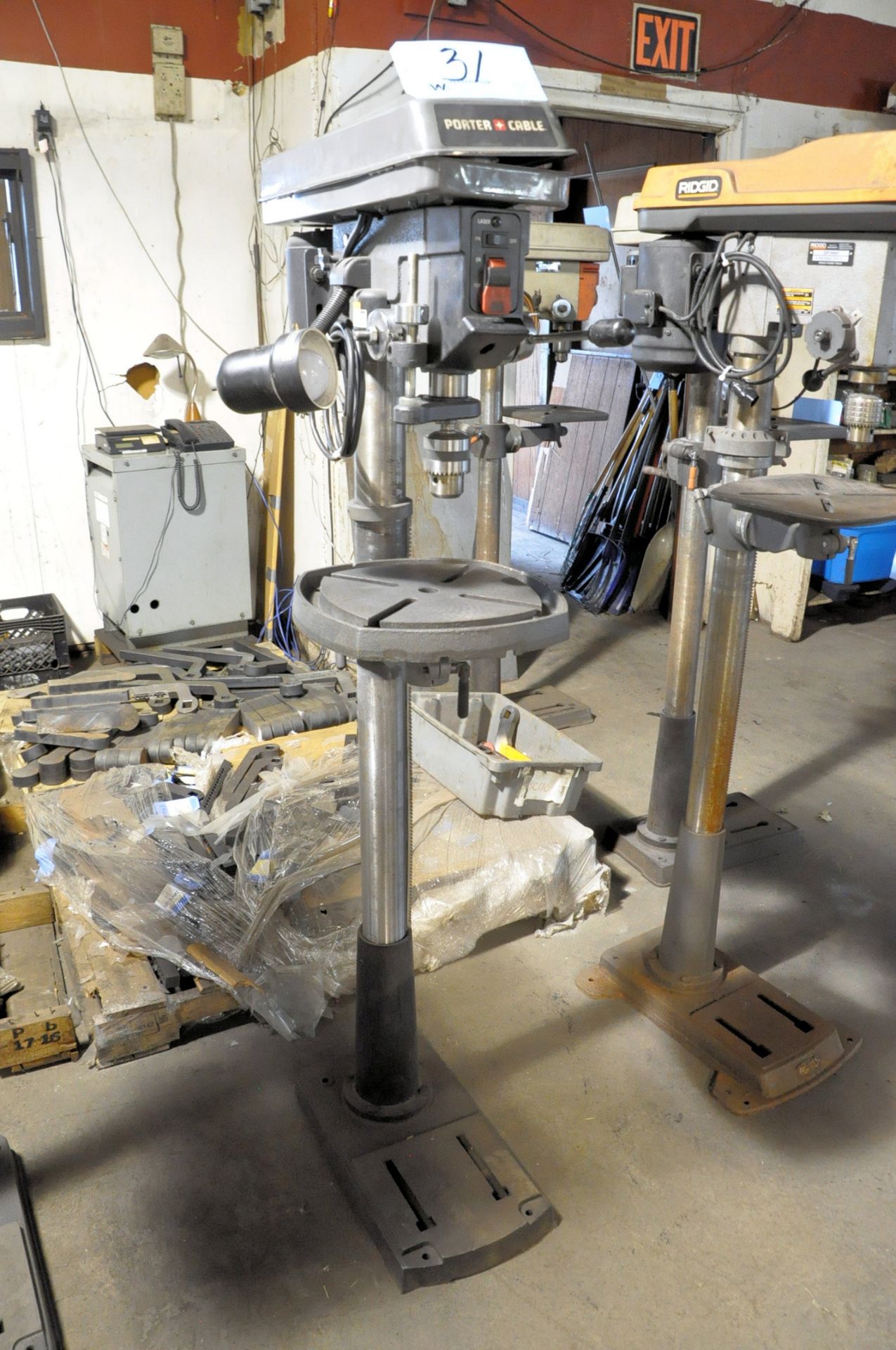 Porter Cable 15" Floor Standing Variable Speed Drill Press,16mm Chuck, (Bldg 2) - Image 2 of 3