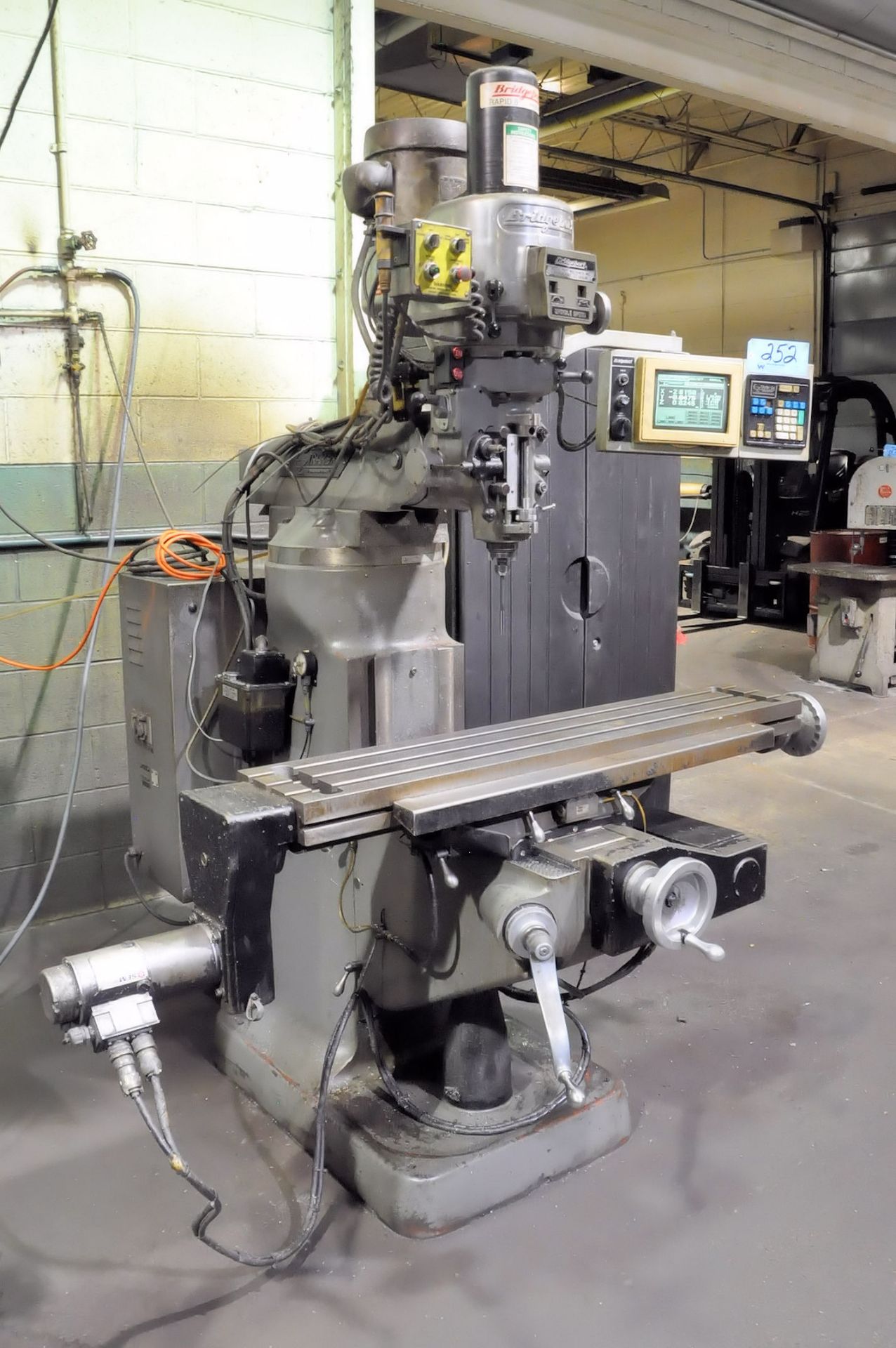 Bridgeport CNC 1 1/2-HP Variable Speed Vertical Milling Machine - Image 2 of 11