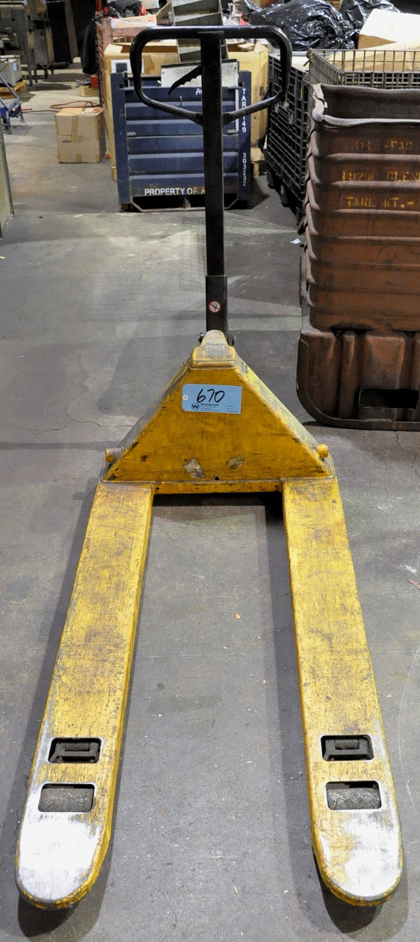 No Name 5,500-Lbs. Capacity Hydraulic Pallet Jack