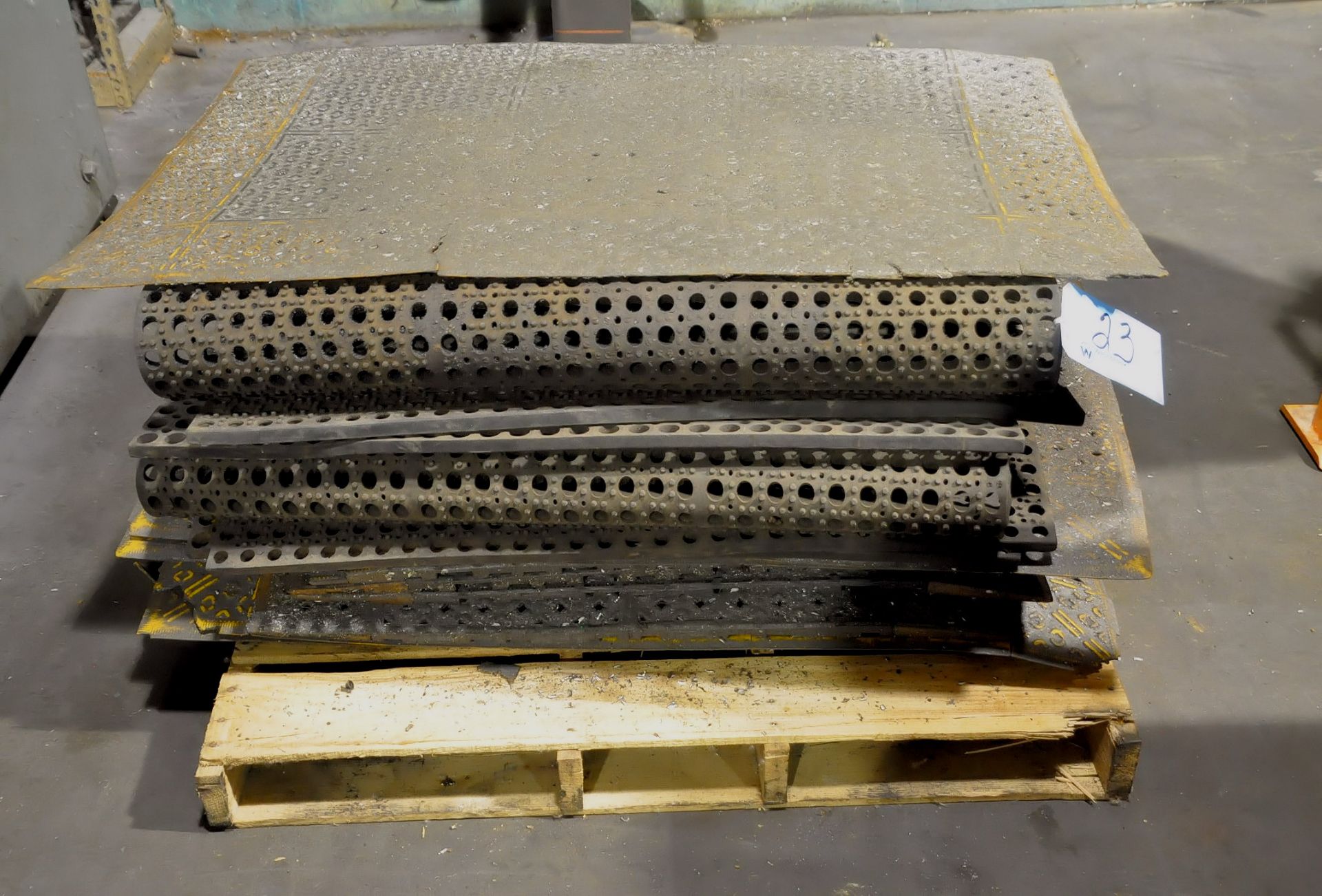 Lot-Rubber Floor Mats on (1) Pallet