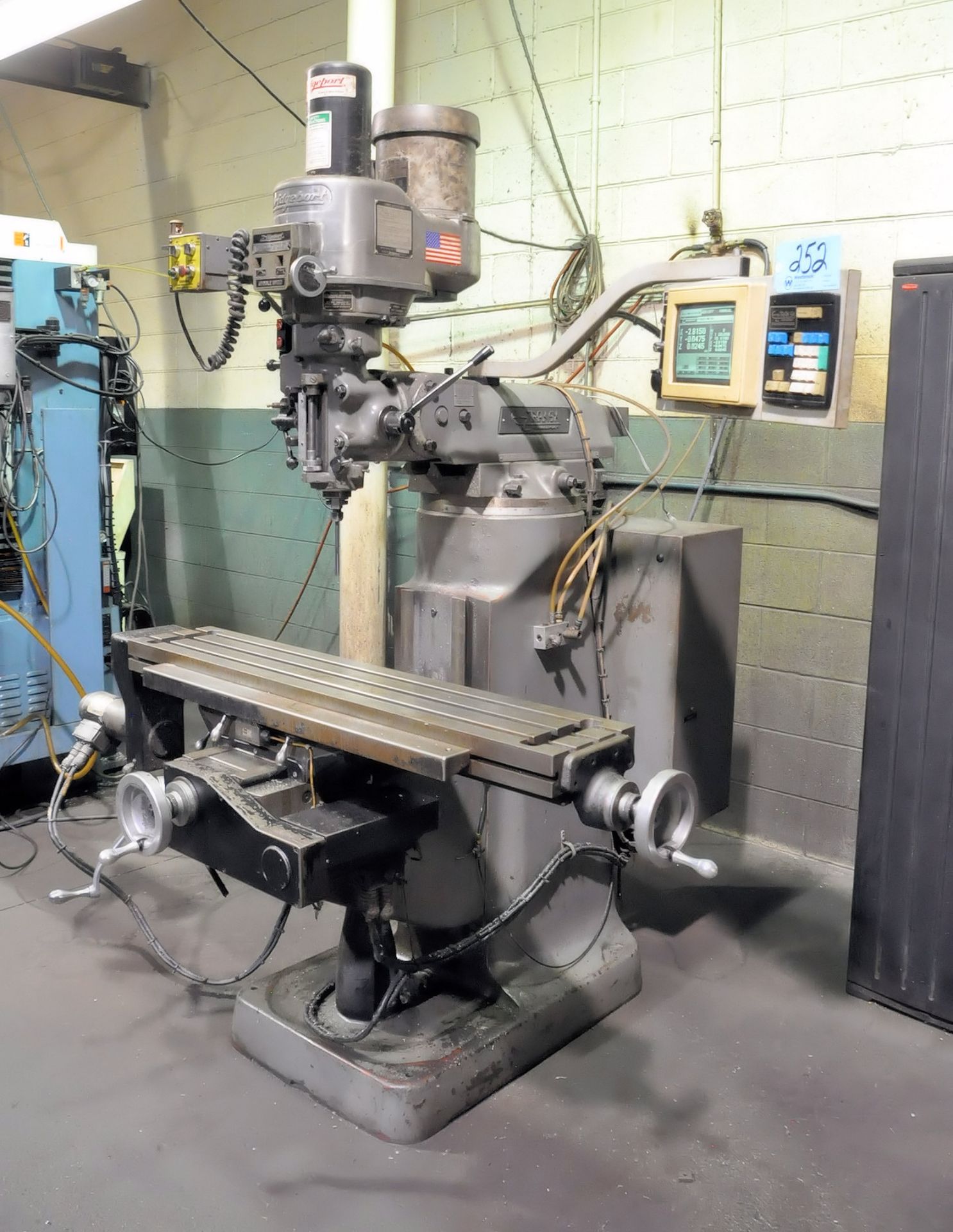 Bridgeport CNC 1 1/2-HP Variable Speed Vertical Milling Machine