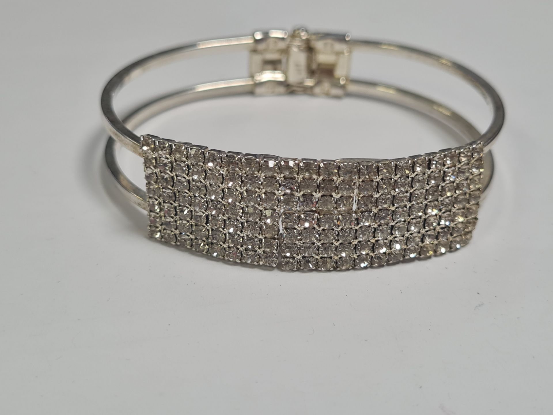 Ladies Bangle