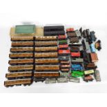 Hornby Dublo - Marklin - A collection of rolling stock and trackside accessories including 15 x
