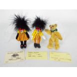 World Of Miniature Bears - 3 x jointed figures,