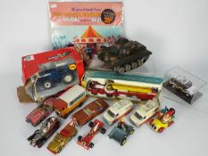 Britains - Corgi - Marx - A collection of 14 x loose model vehicles including # 1143 Corgi American