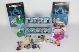 Strombecker - Carrera - A quantity of trackside figures including 2 carded sets of Strombecker