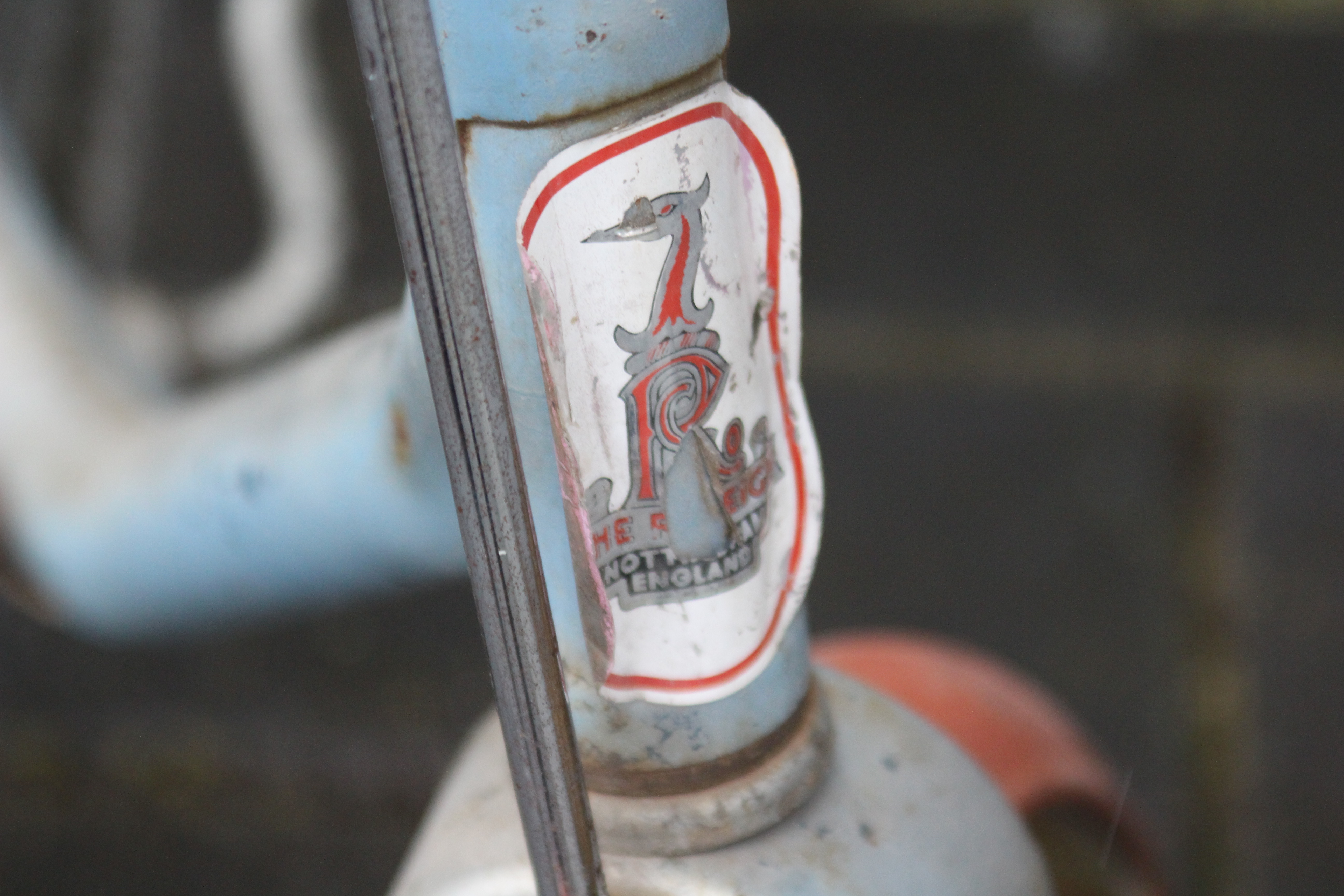 Raleigh - A vintage children's Raleigh Tricycle in light blue and red with lots of patina, - Image 3 of 3