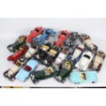 Bburago - Polistil - 19 x unboxed cars in 1:18 scale including Mercedes Benz SSK,