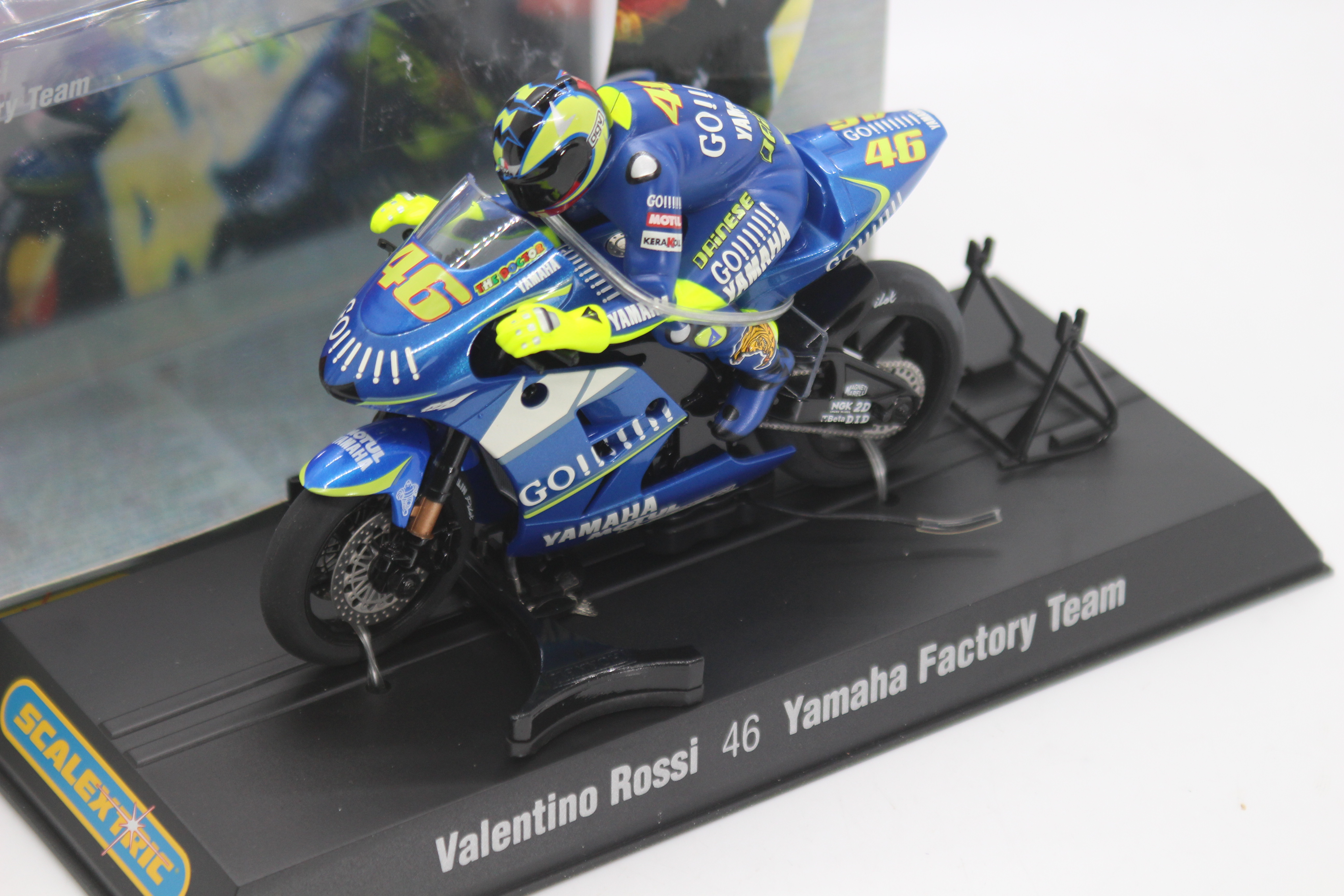 Scalextric - A boxed 2004 Moto GP Yamaha ridden by Valentino Rossi # C6020 The model appears Mint - Image 2 of 2