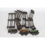 Hornby Dublo - Two unboxed O gauge Hornby Dublo clockwork locomotives (missing keys) with a Hornby