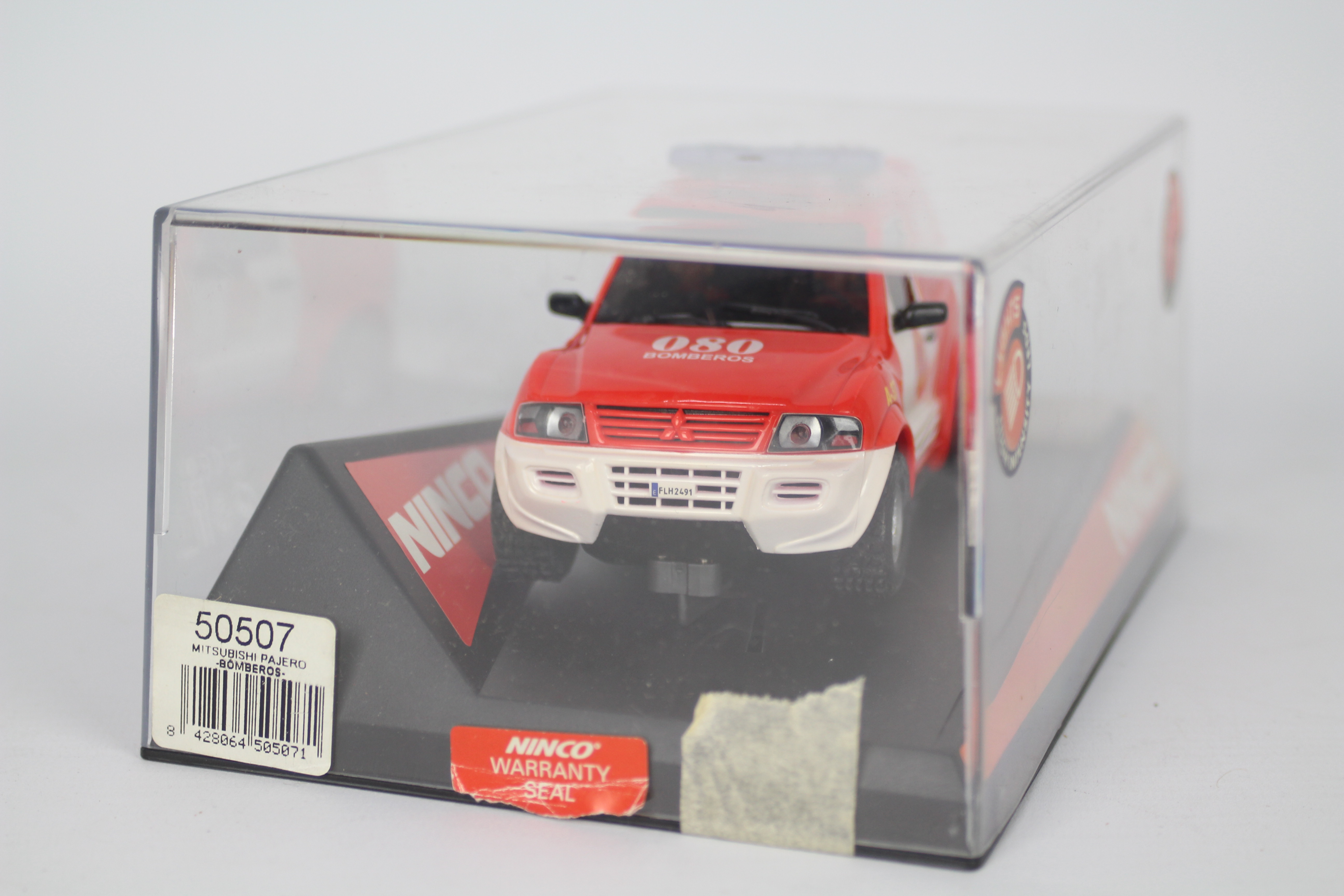 Ninco - A boxed Mitsubishi Pajero in Bomberos livery # 50307. - Image 2 of 2