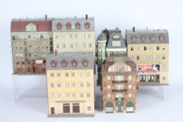 Pola - Vollmer - 6 x OO/HO gauge railway layout buildings including a Bank, a Cinema and a Hotel.
