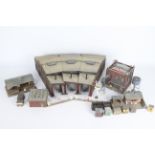 Pola - Kibri - A collection of 5 x OO/HO scale trackside buildings including a curved engine shed,