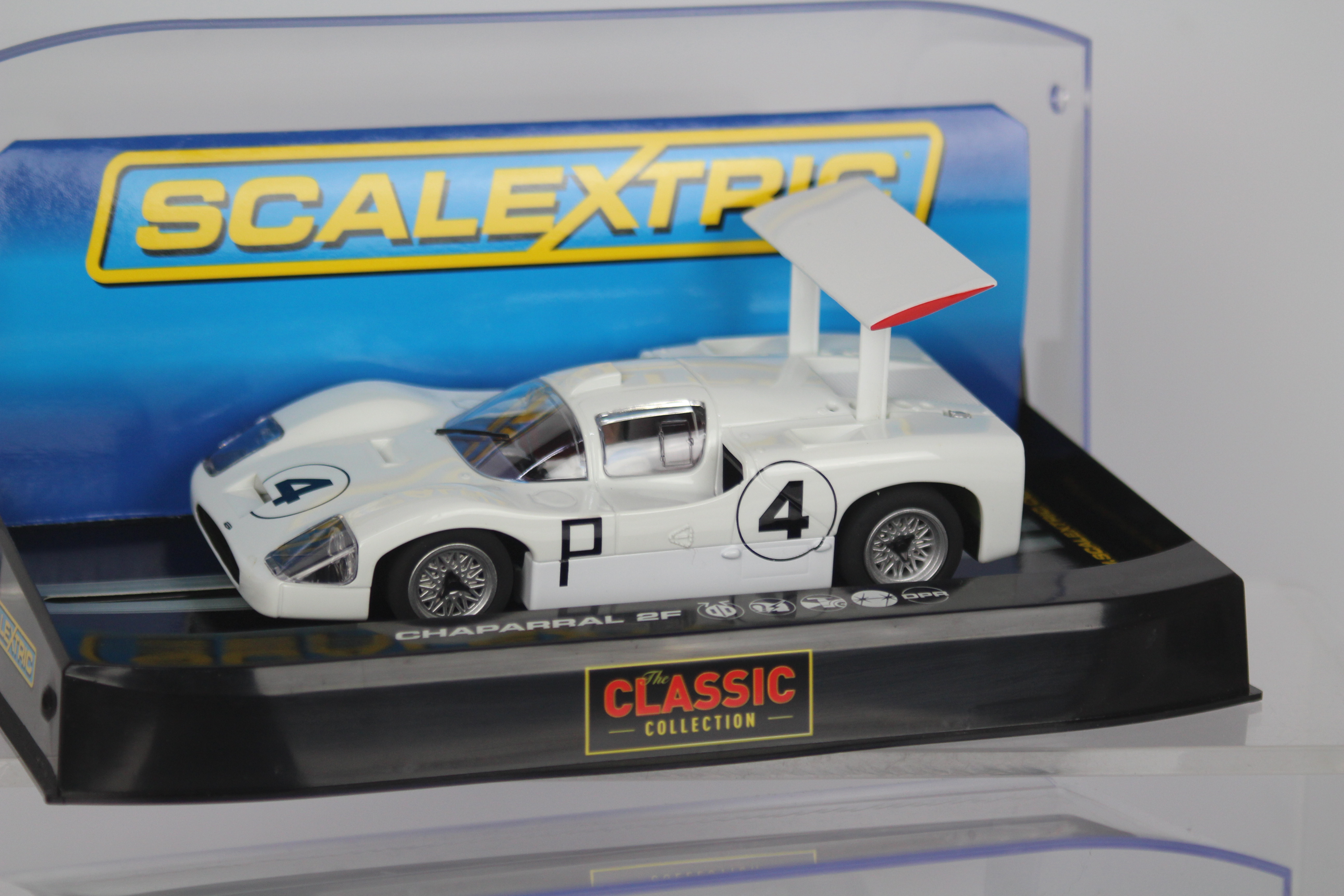 Scalextric - Two boxed Scalextric C2916 Chaparral 2F RN4 1:32 scale slot cars from the Scalextric - Image 3 of 3
