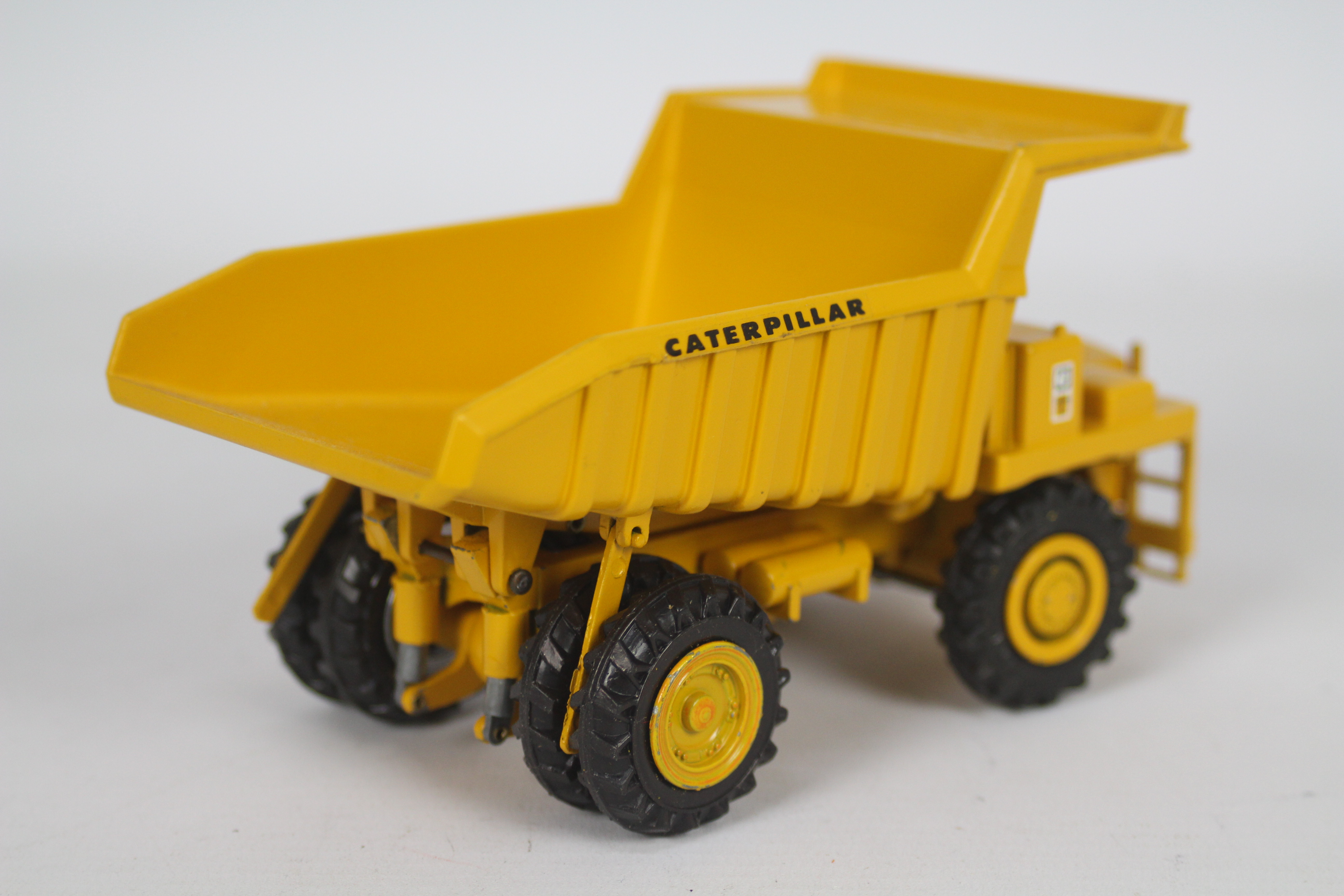 Gescha - A boxed CAT 769 Muldenkipper dumper truck in 1:50 scale. # 276. - Image 4 of 4