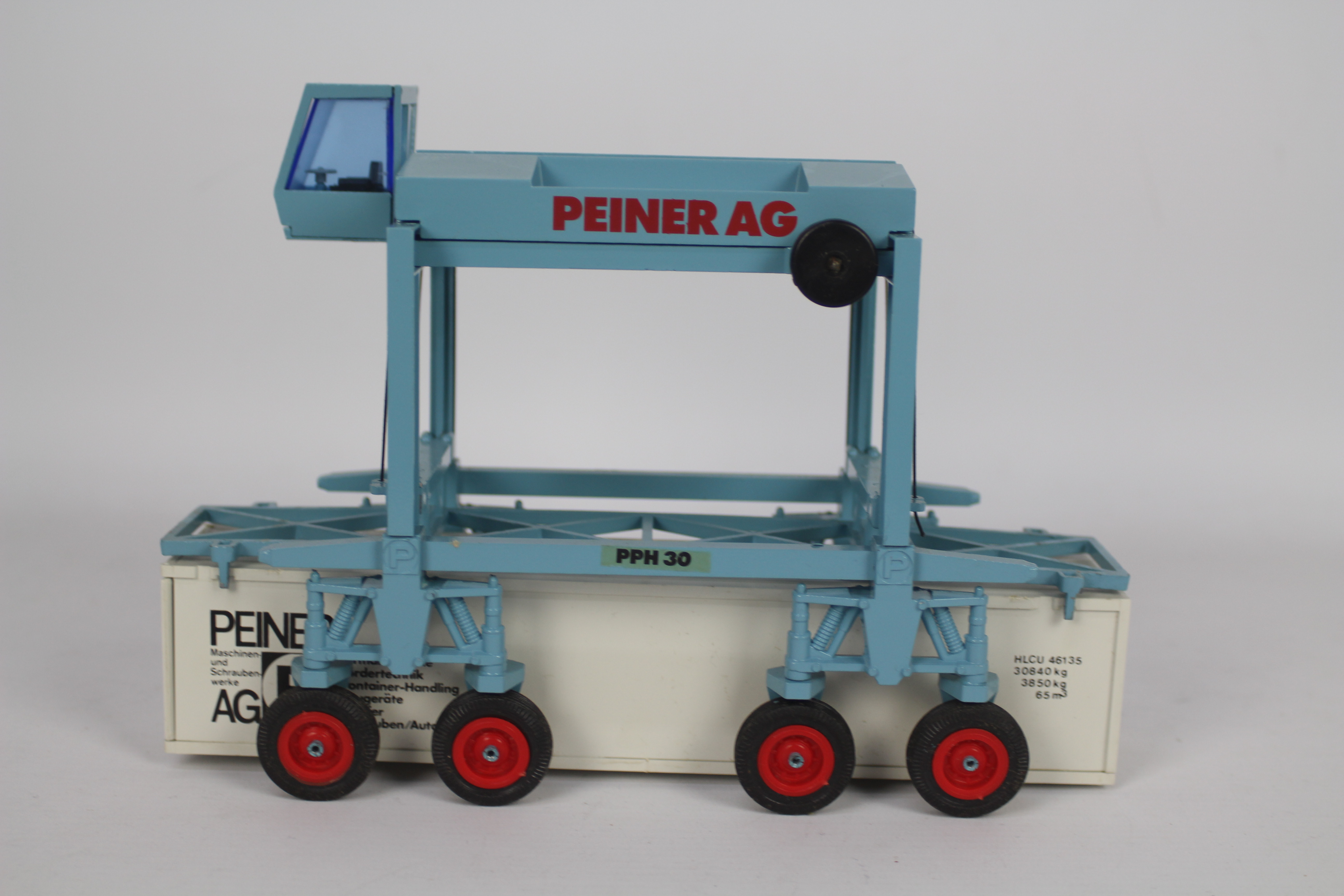 Gescha - A boxed Peiner PPH30 Portalstapler Container Truck. # 360. - Image 4 of 4