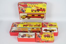 Corgi - four Corgi Jean Richard Pinder Circus diecast models comprising #71202 Renault Faineant,