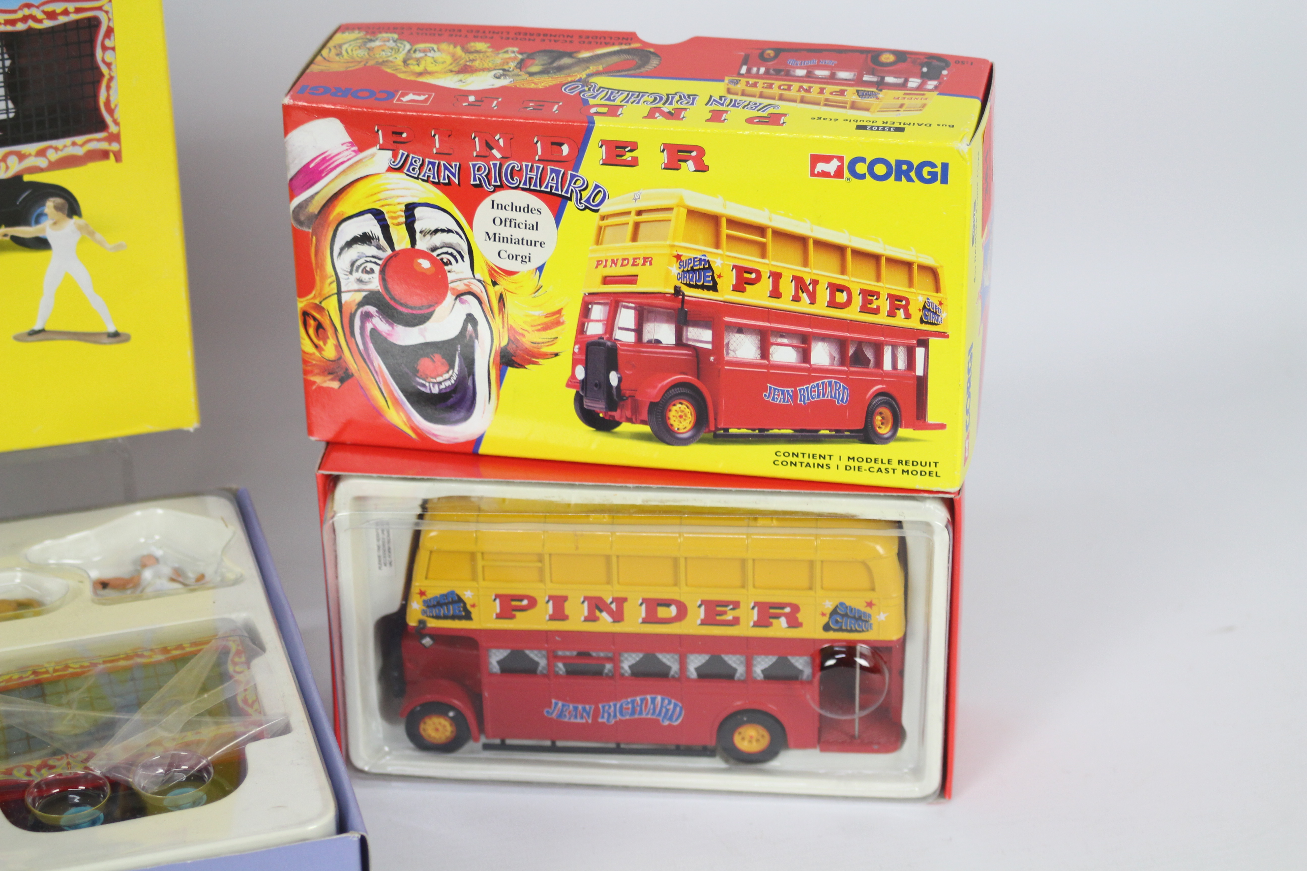 Corgi - a Corgi Jean Richard Pinder Circus diecast model #35202 Daimler Bus and a Corgi Classics - Image 2 of 3