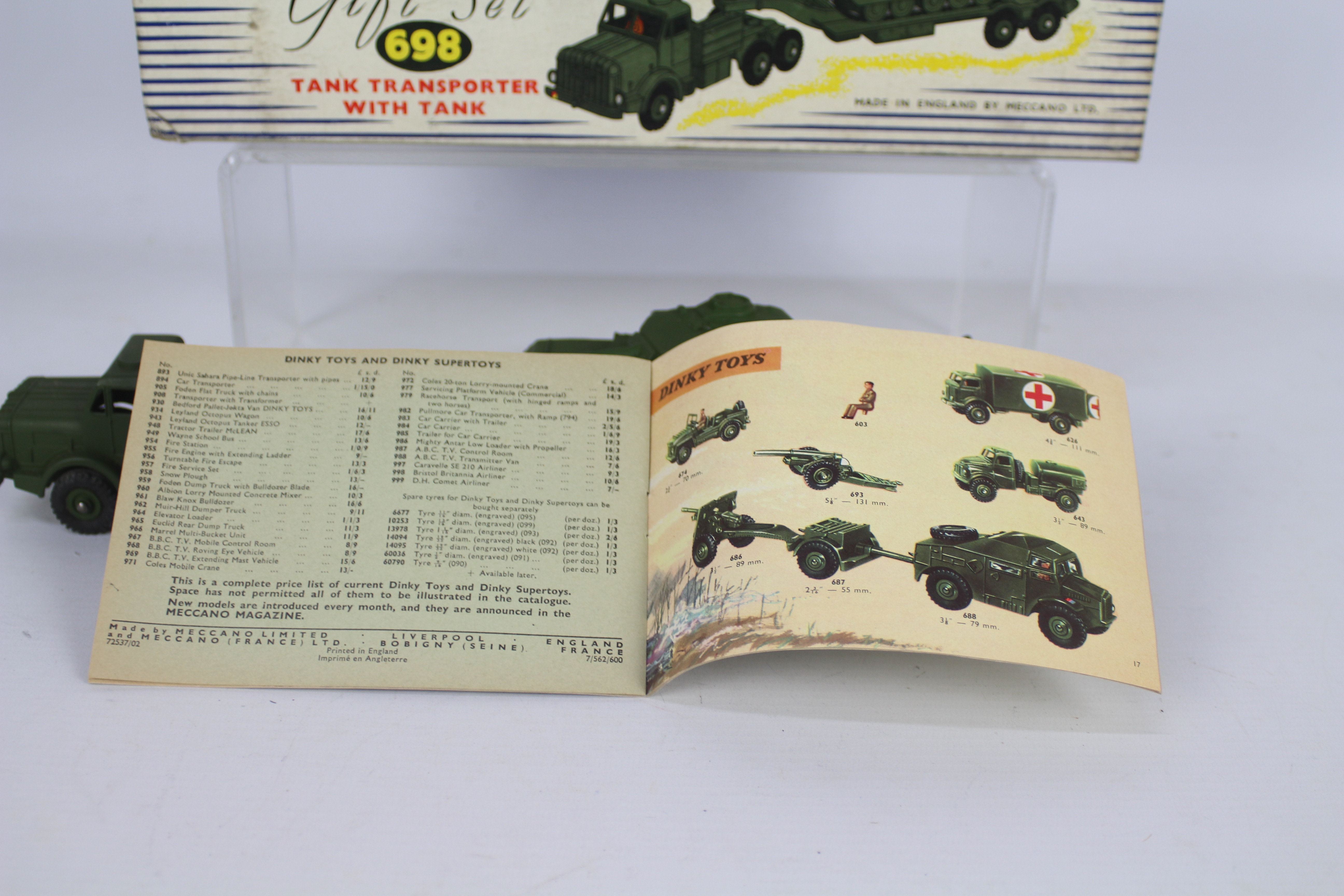 Dinky - A boxed Dinky # 698 Mighty Antar Tank Transporter with Centurion Tank. - Image 7 of 8