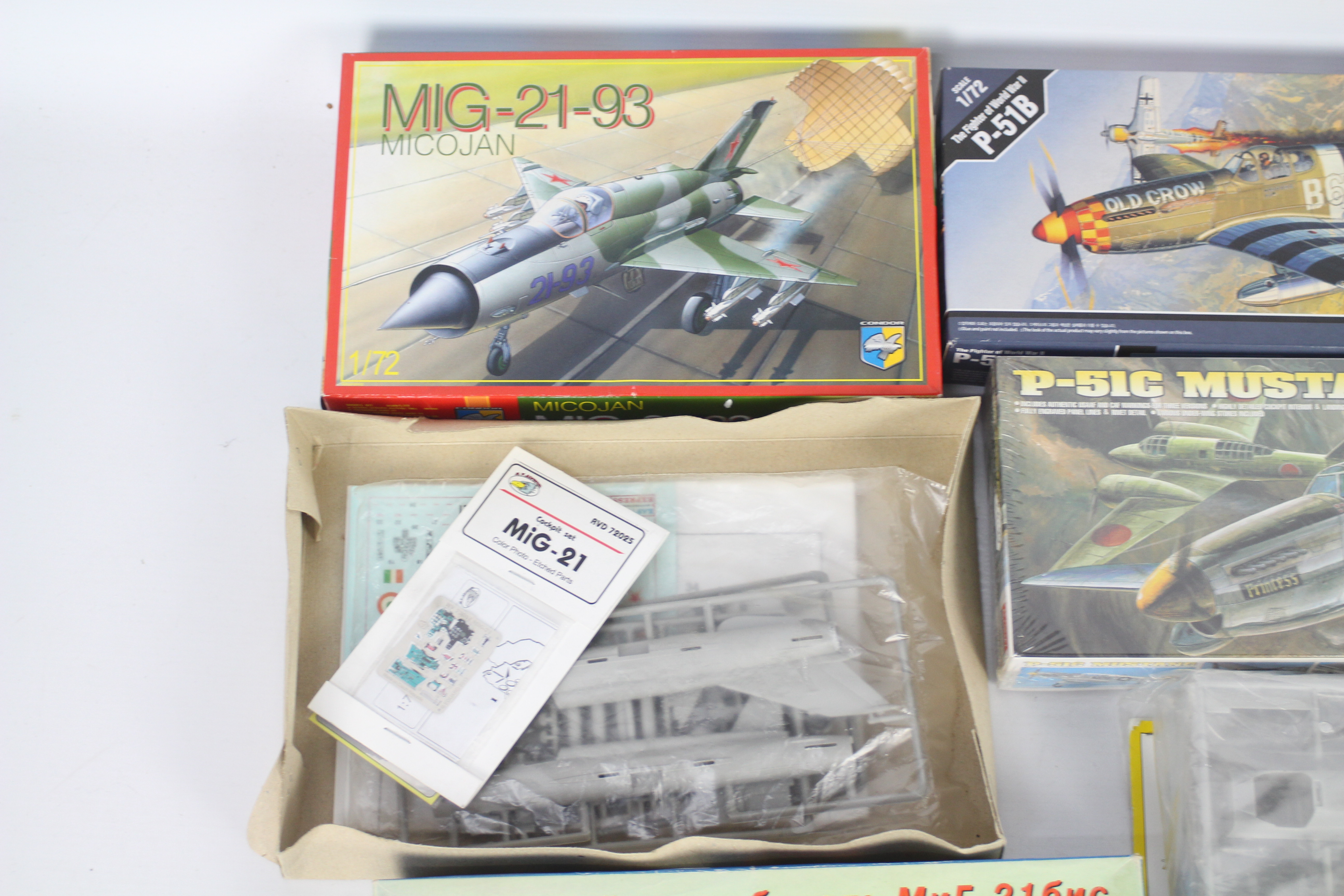 Five model kits of military aeroplanes comprising Mustang P-5IC (Academy), - Image 2 of 2