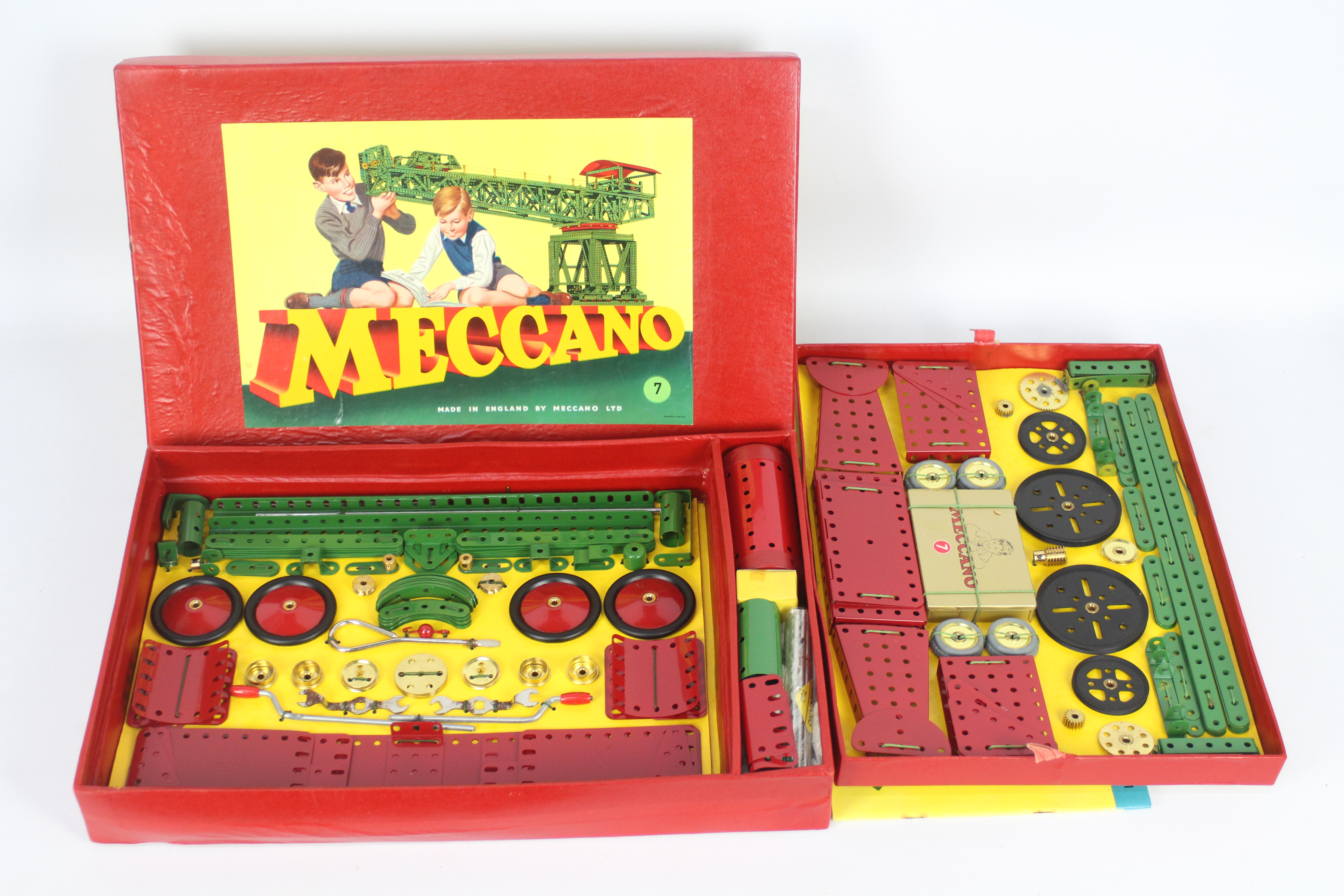 Meccano - A boxed 1950s Meccano Set Number 7. - Image 2 of 5