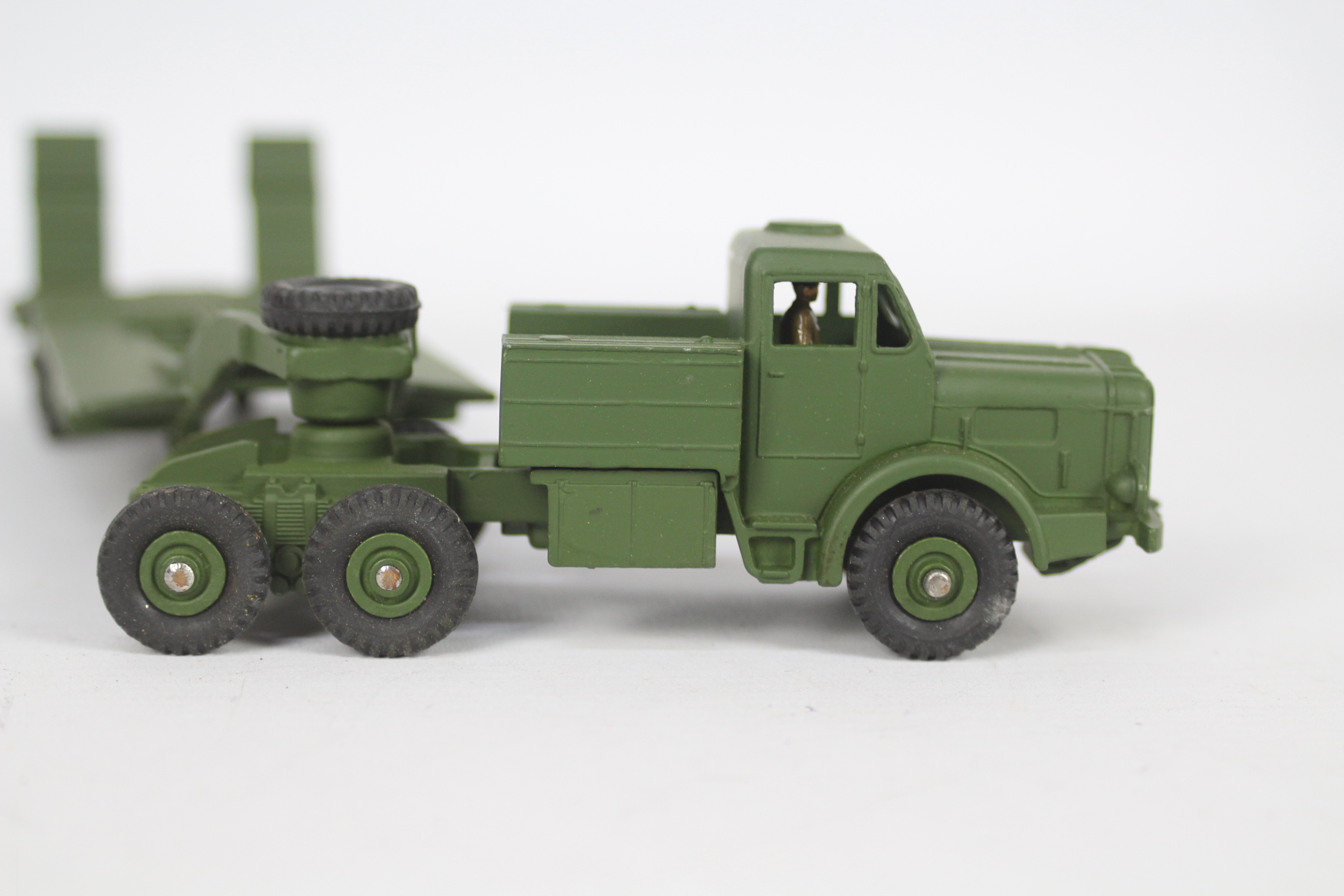 Dinky - A boxed Dinky # 660 Mighty Antar Tank Transporter. - Image 4 of 6