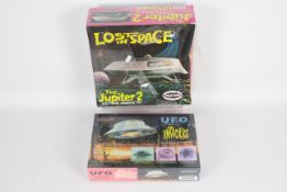 Polar lights, Atlantis - Two boxed TV related plastic space craft model kits.