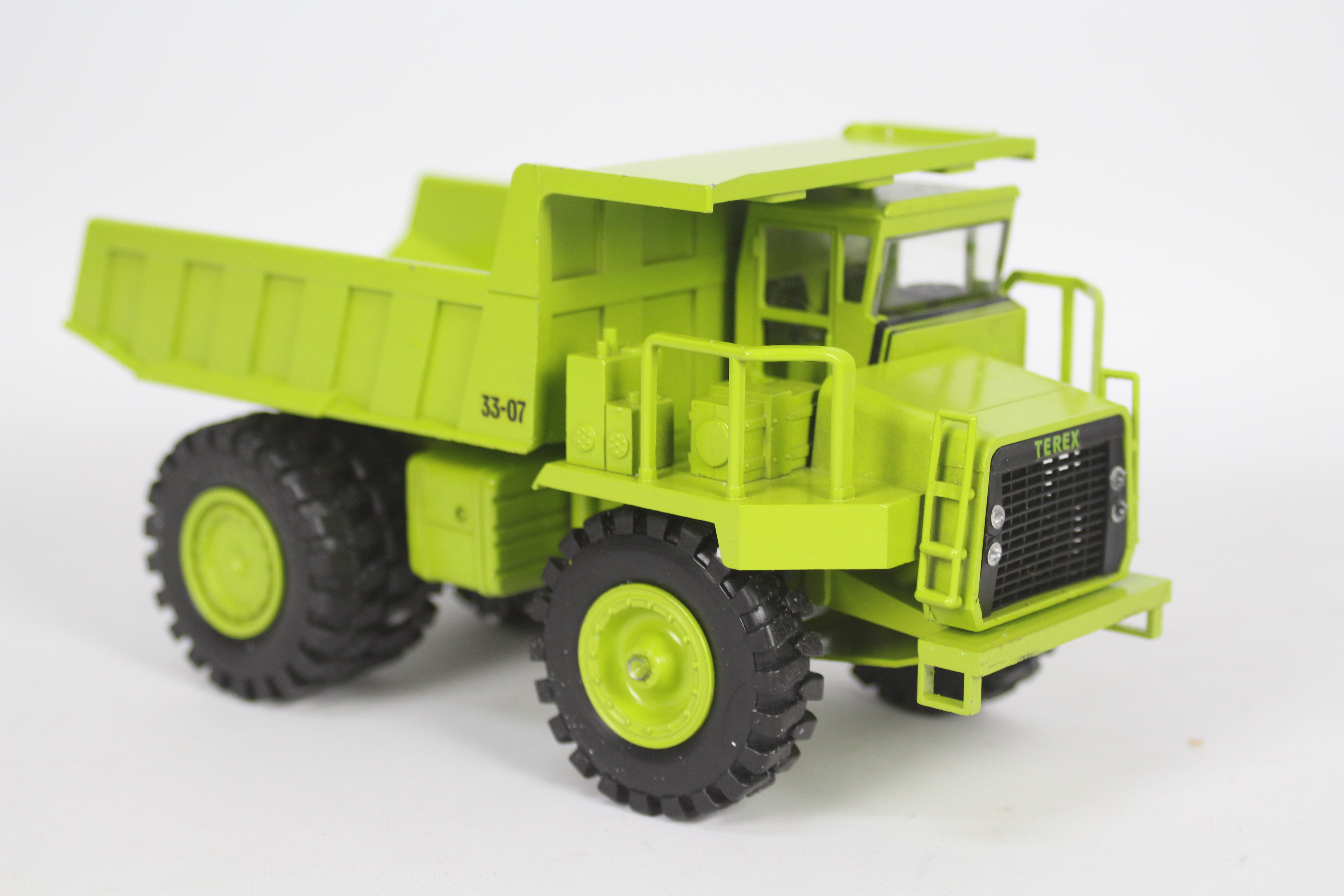 NZG - A boxed GM Terex 33-07 Hauler in 1:40 scale. # 163. - Image 3 of 4