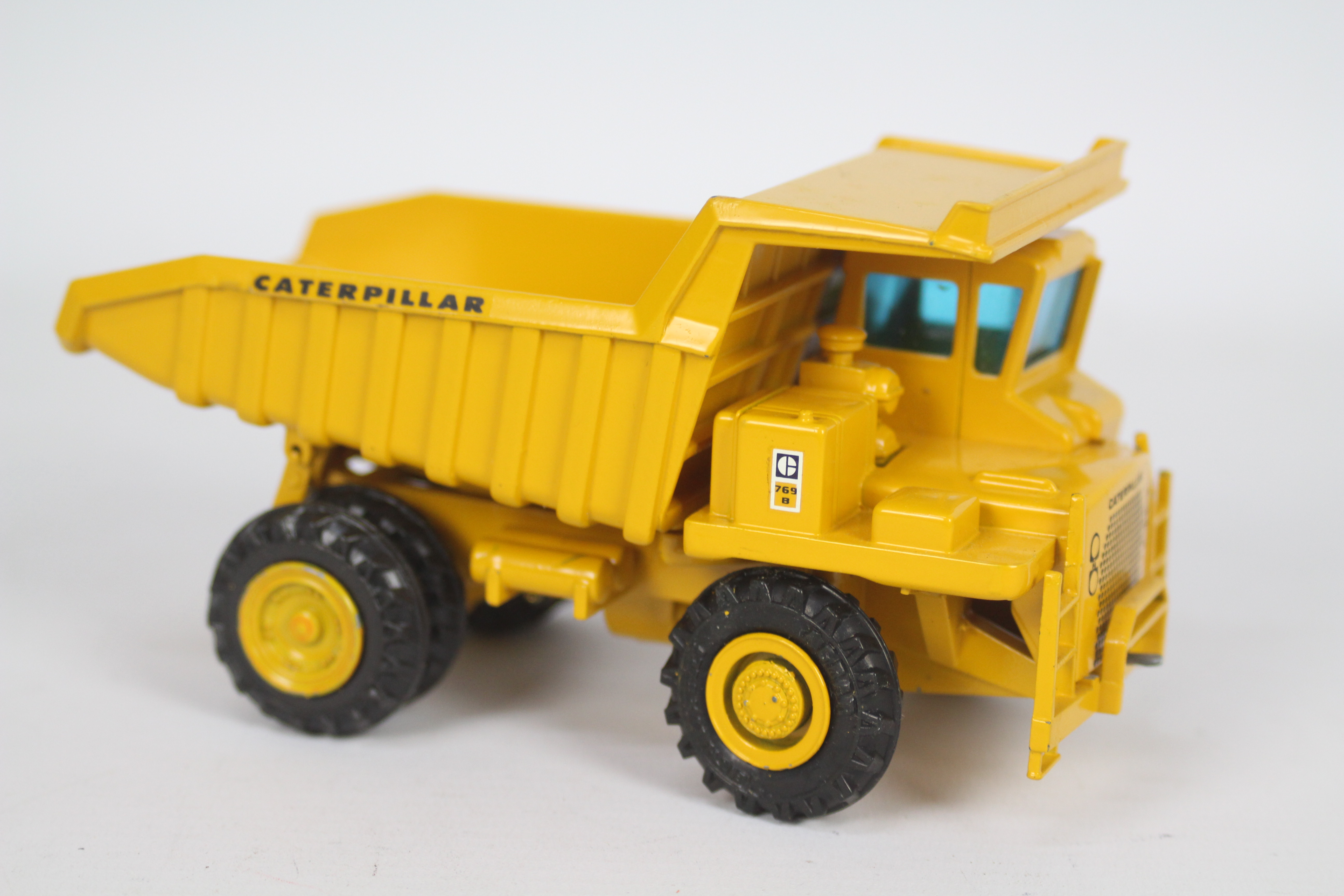 Gescha - A boxed CAT 769 Muldenkipper dumper truck in 1:50 scale. # 276. - Image 3 of 4