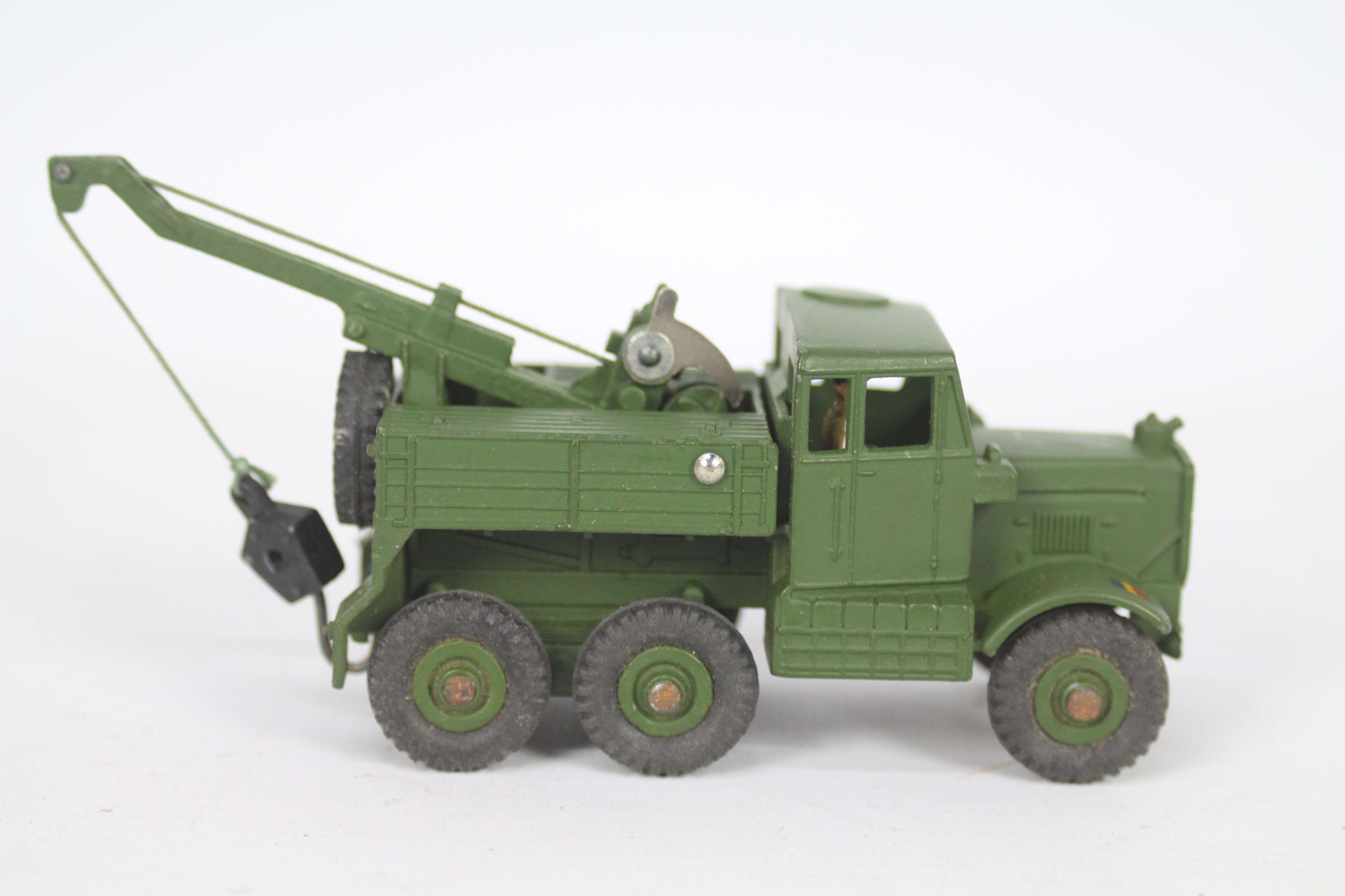 Dinky - A boxed # 661 Military Recovery Tractor. - Image 3 of 5