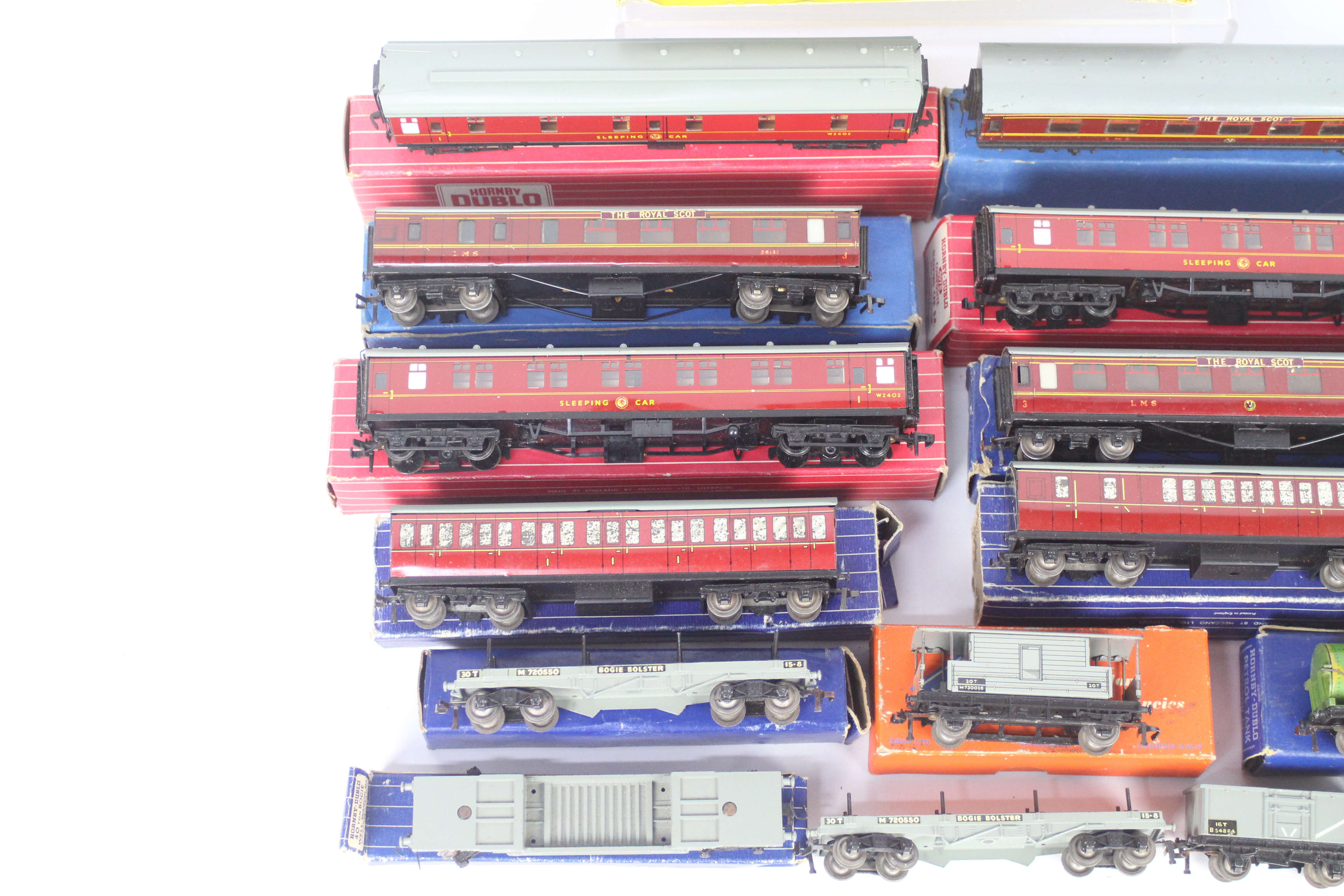 Hornby Dublo - A siding of over 20 predominately boxed Hornby Dublo passenger and freight rolling - Image 2 of 3