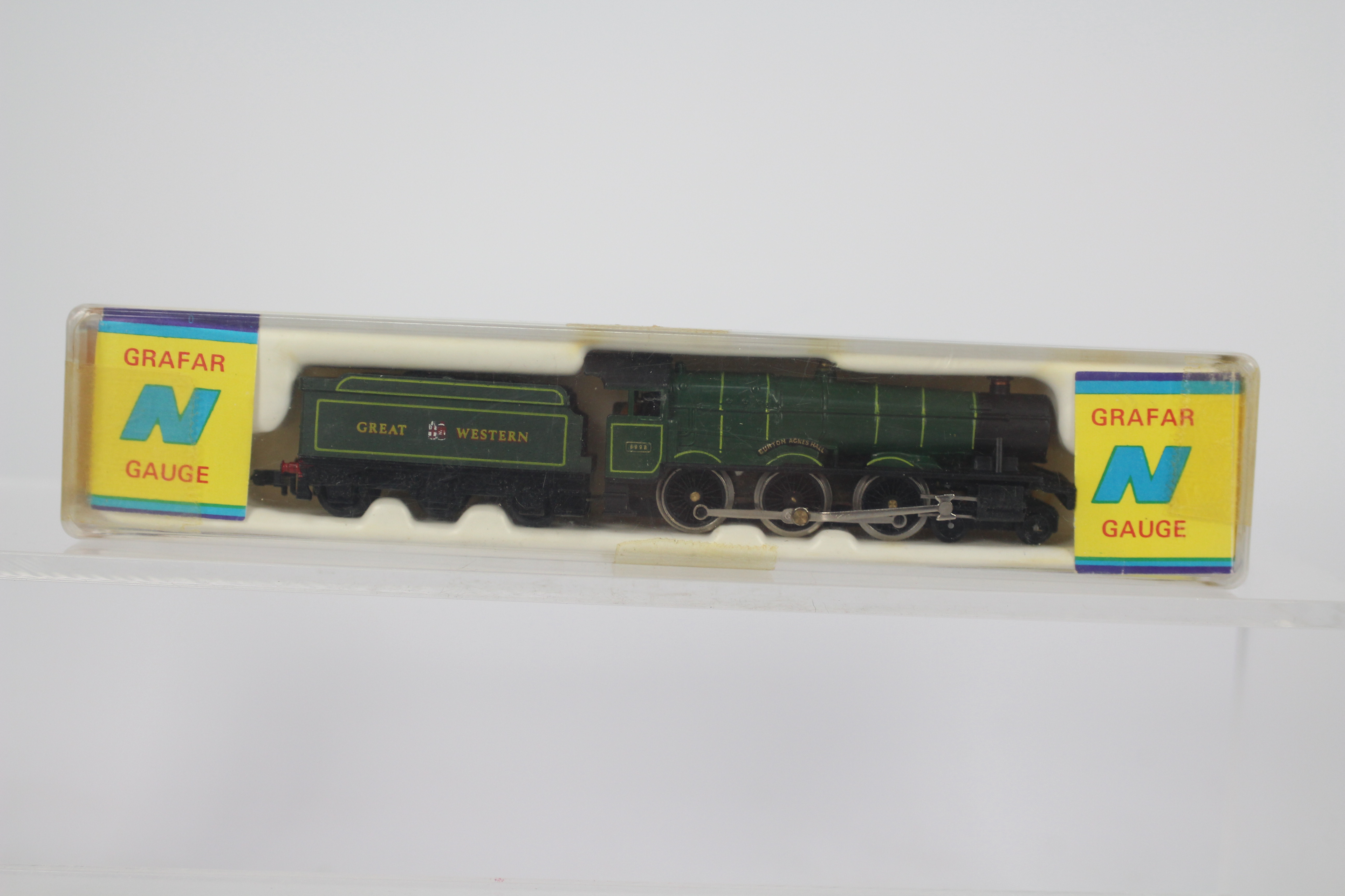 Graham Farish - an N gauge BR locomotive and tender, op no 6998 'Burton Agnes Hall', - Image 4 of 4