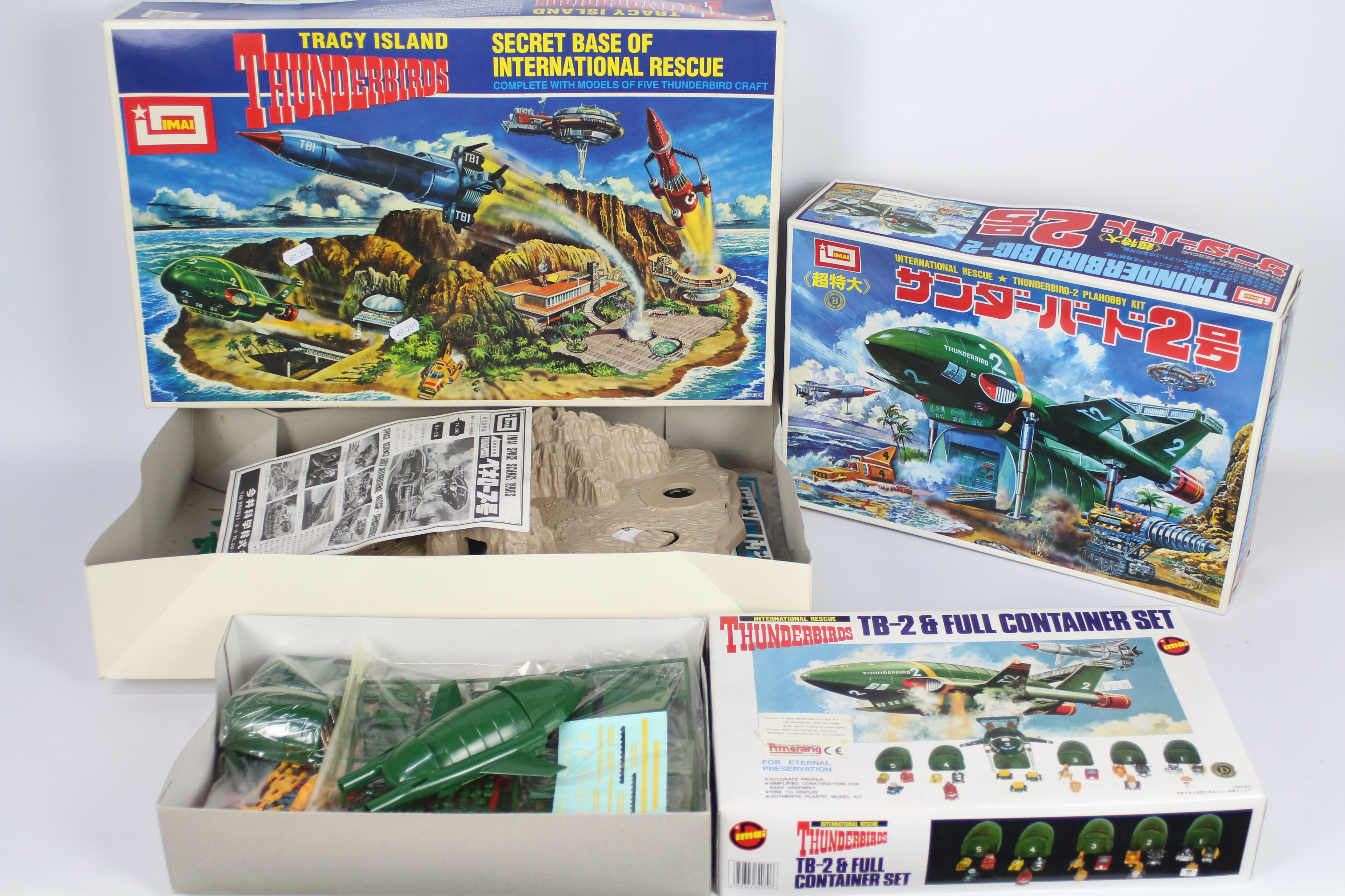 IMAI - A bundle of 3 Gerry Anderson Thunderbird model kits comprising of Thunderbird big 2,