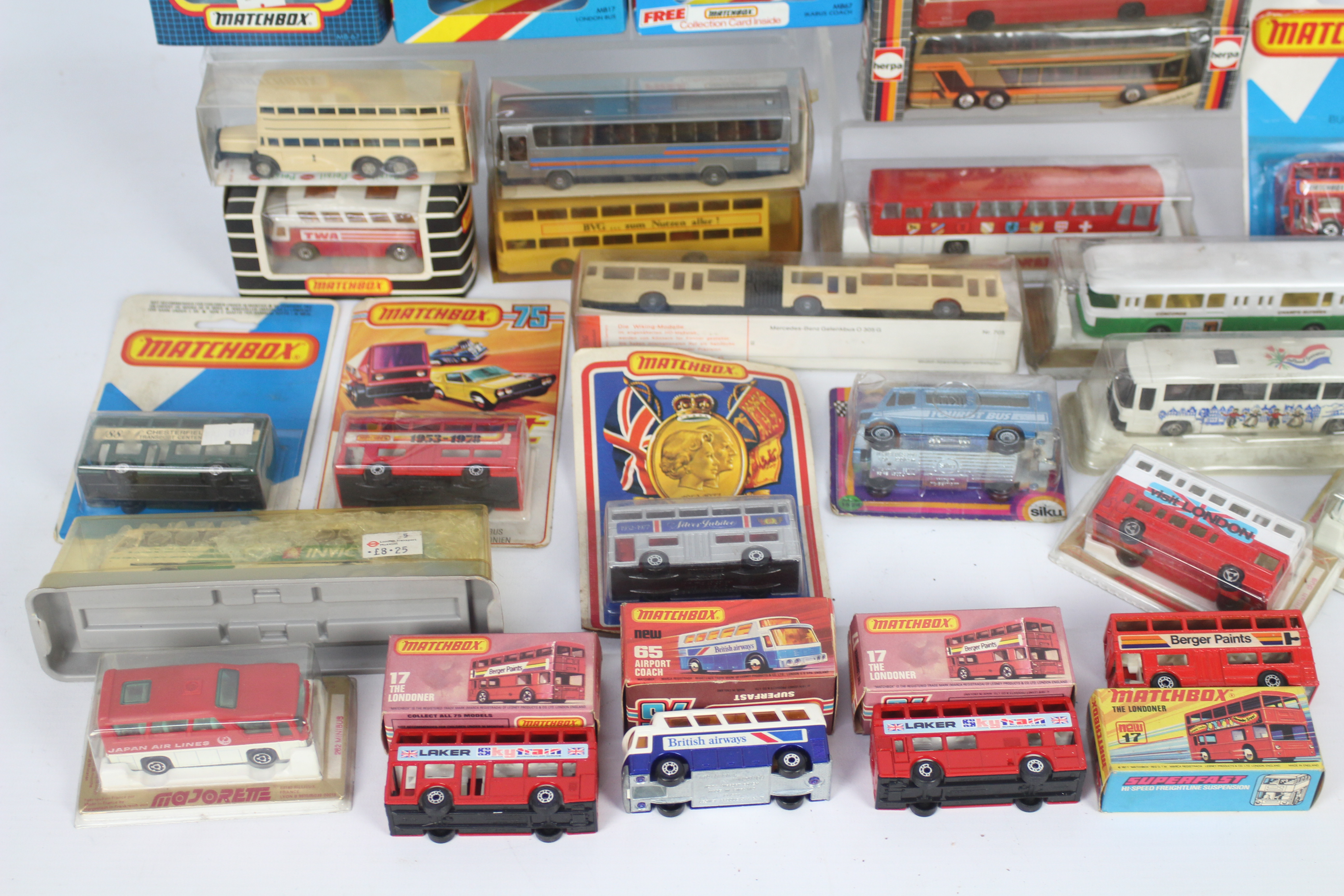 Matchbox - Majorette - Herpa - Wiking - 30 x boxed / carded bus models in several scales including - Image 3 of 4