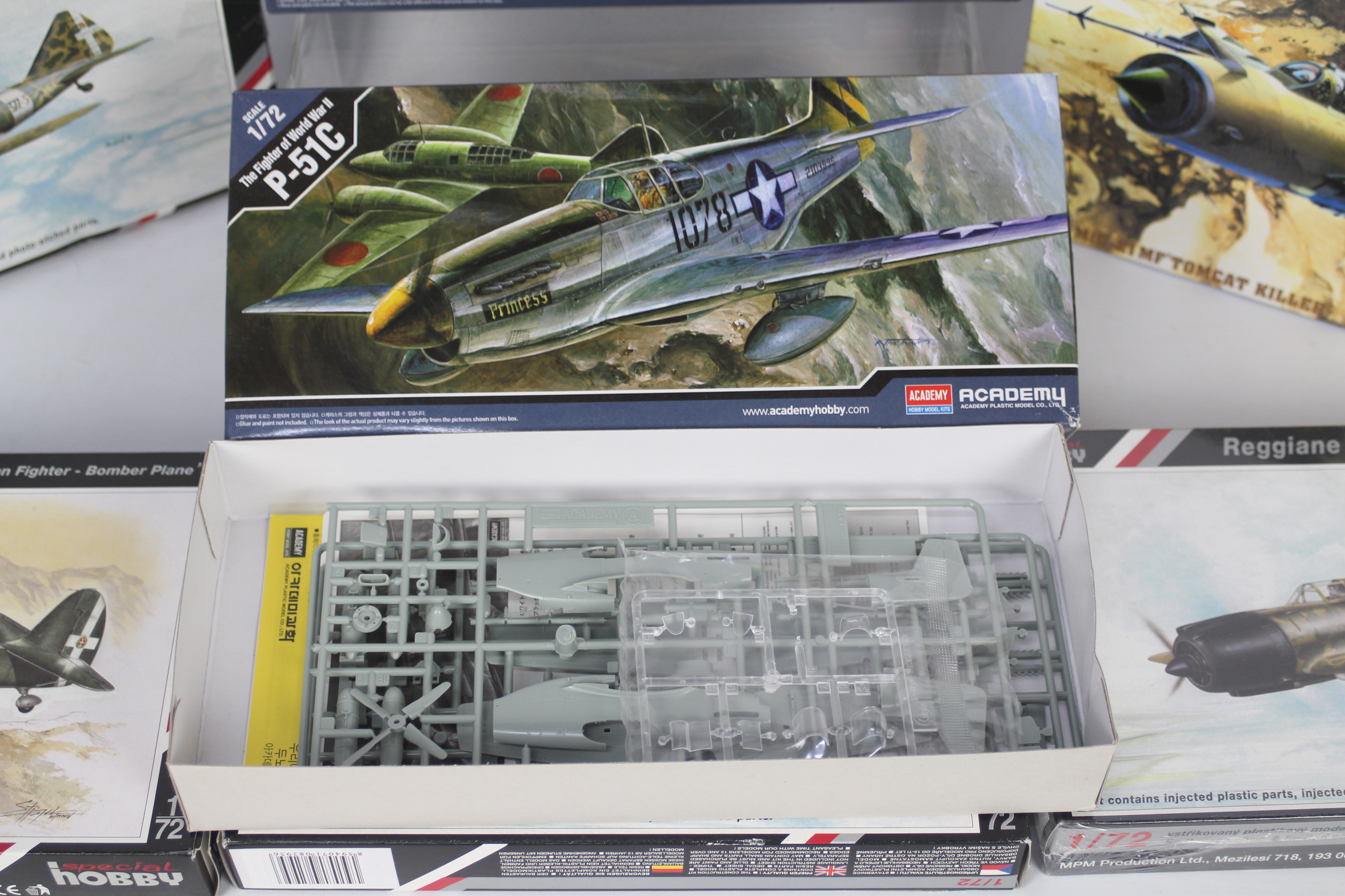 Seven boxed 1:72 scale plastic military aircraft model kits by Academy, - Image 2 of 2