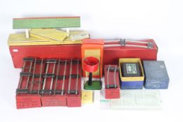 Hornby - 8 x boxed O Gauge items including # 42341 Island Platform, # 42400 Water Tank,