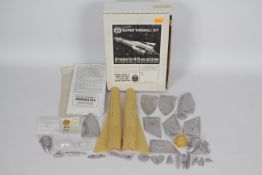 Kitmaster - A vintage boxed Kitmaster plastic and metal model kit.