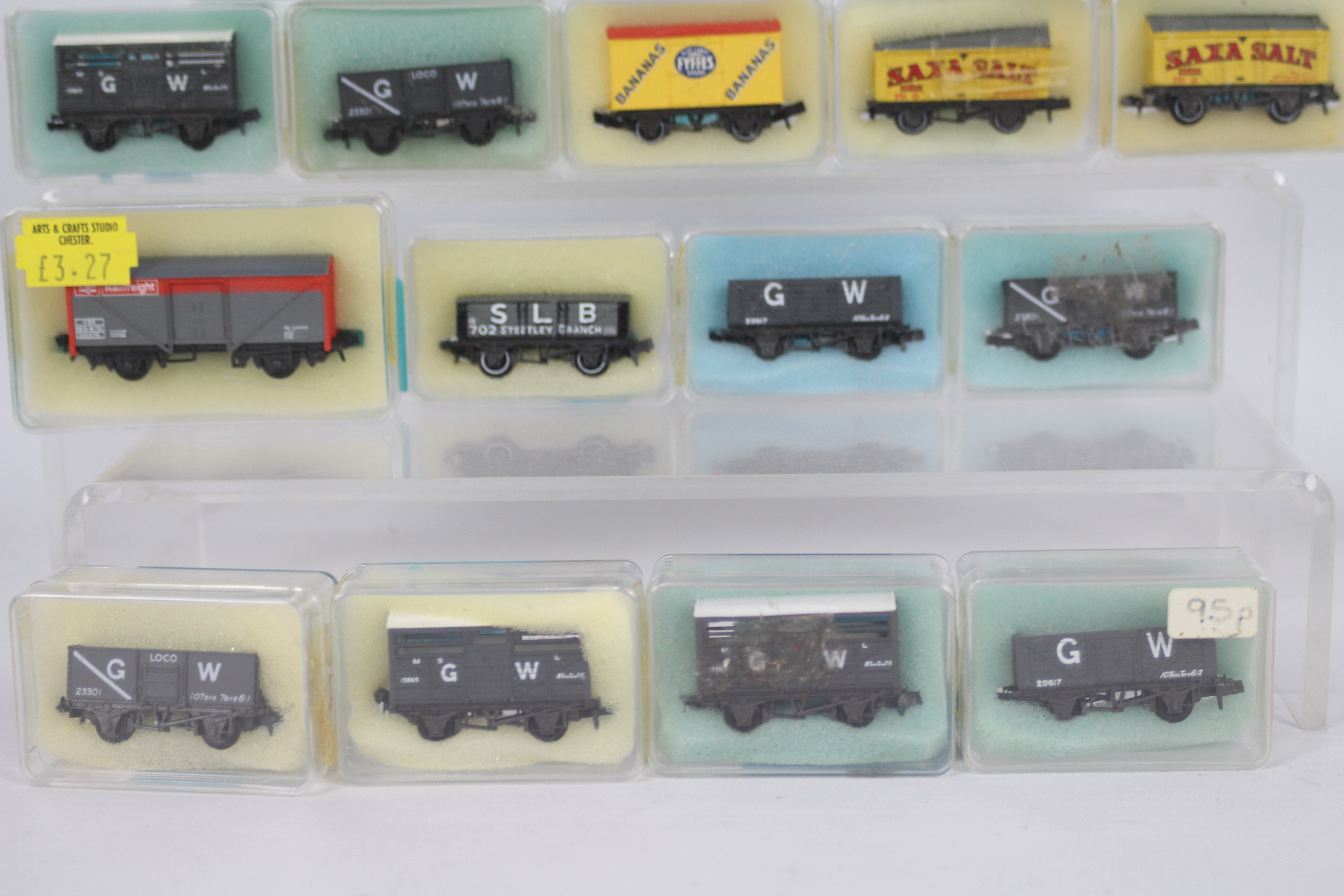 Peco - 16 N gauge goods / freight wagons (various), - Image 3 of 3