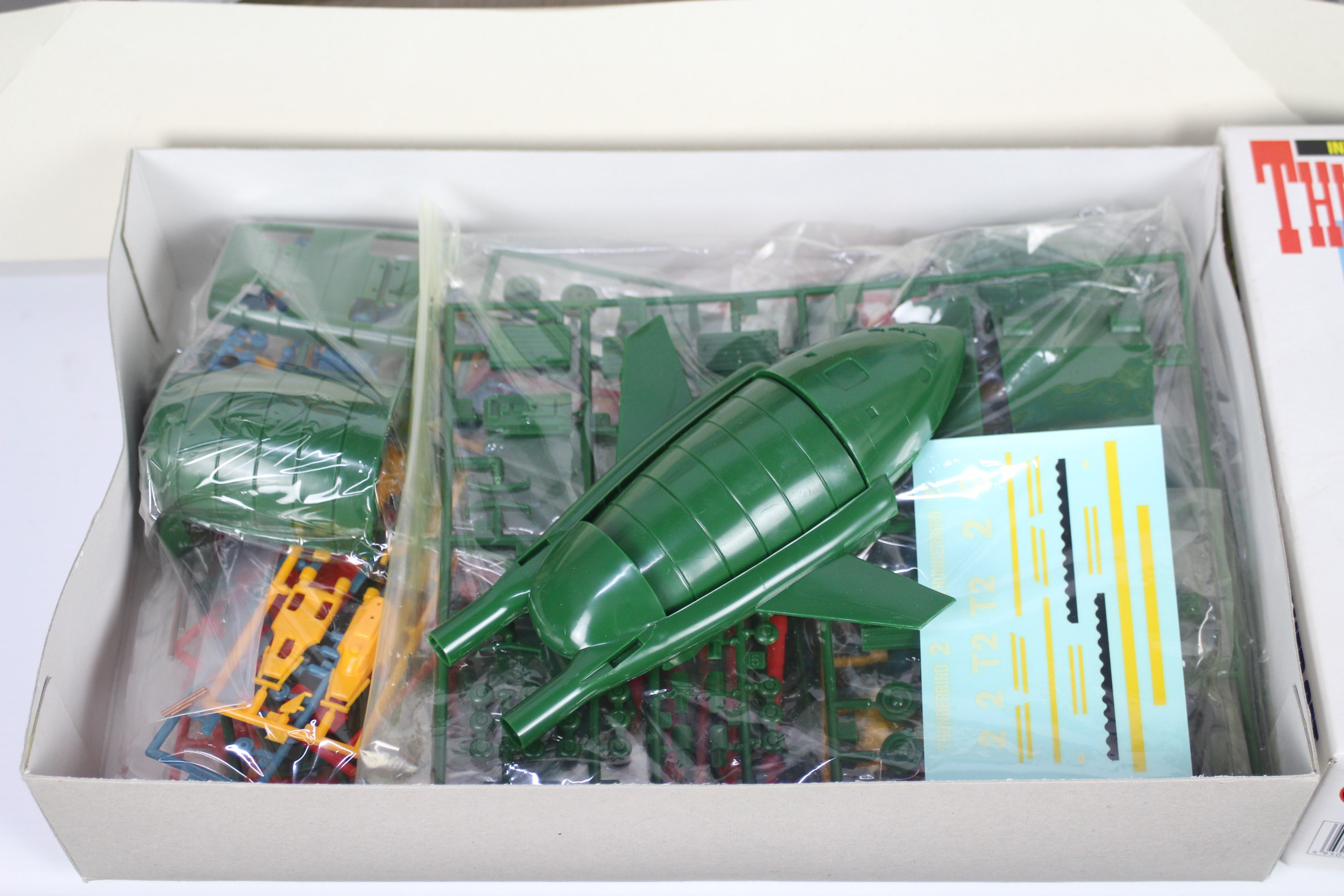 IMAI - A bundle of 3 Gerry Anderson Thunderbird model kits comprising of Thunderbird big 2, - Image 3 of 4